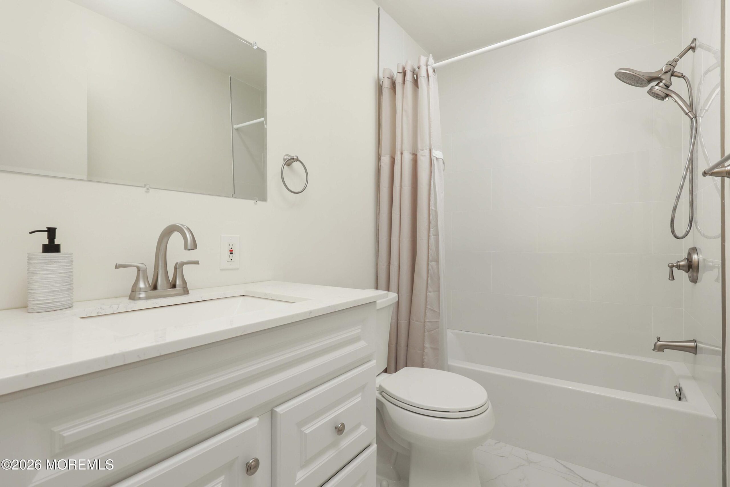 72 Berkshire Court, Red Bank, NJ, 07701 image 26
