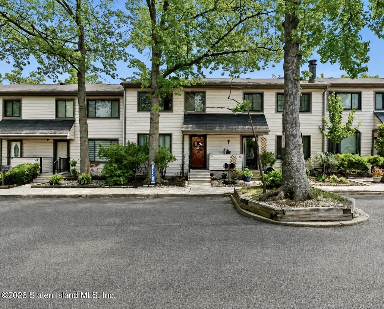 19 Hickory Court Image 2