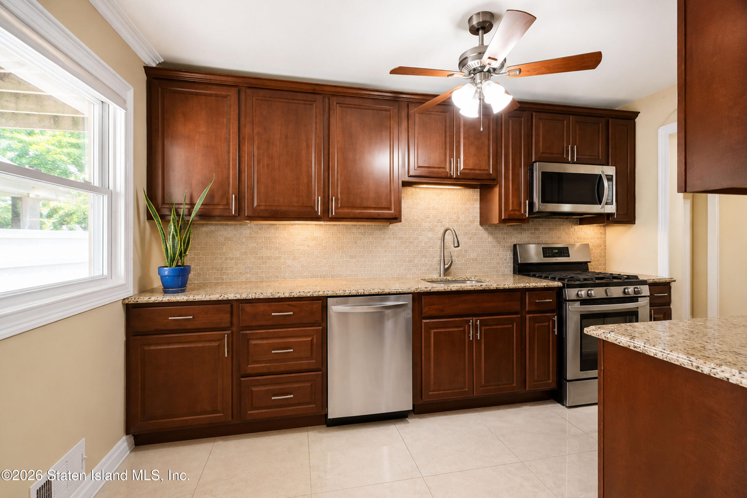 2405 Victory Boulevard, Staten Island, NY, 10314 image 34