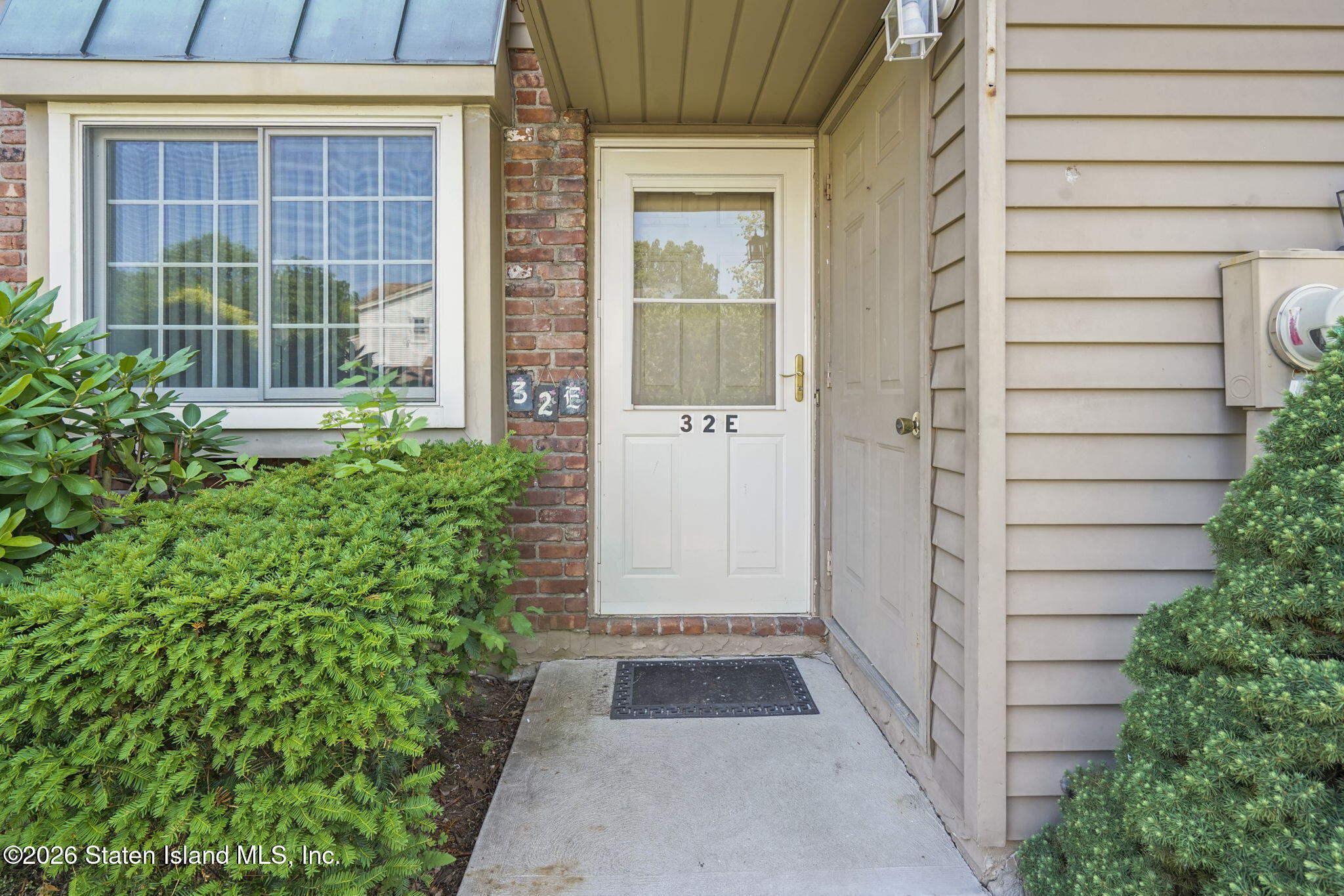 32 Franklin Lane E Image 2