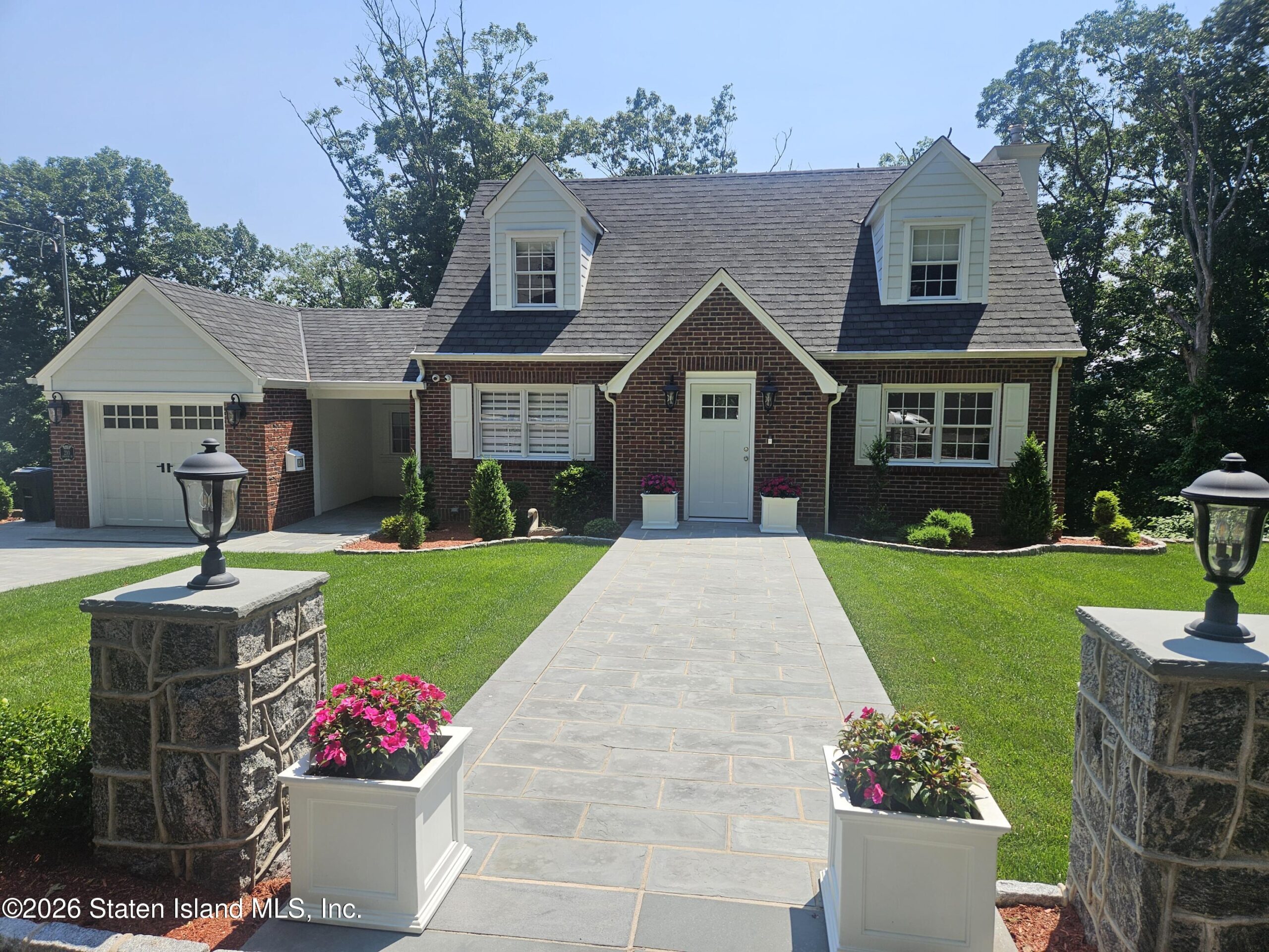 210 Longview Road, Staten Island, NY, 10301