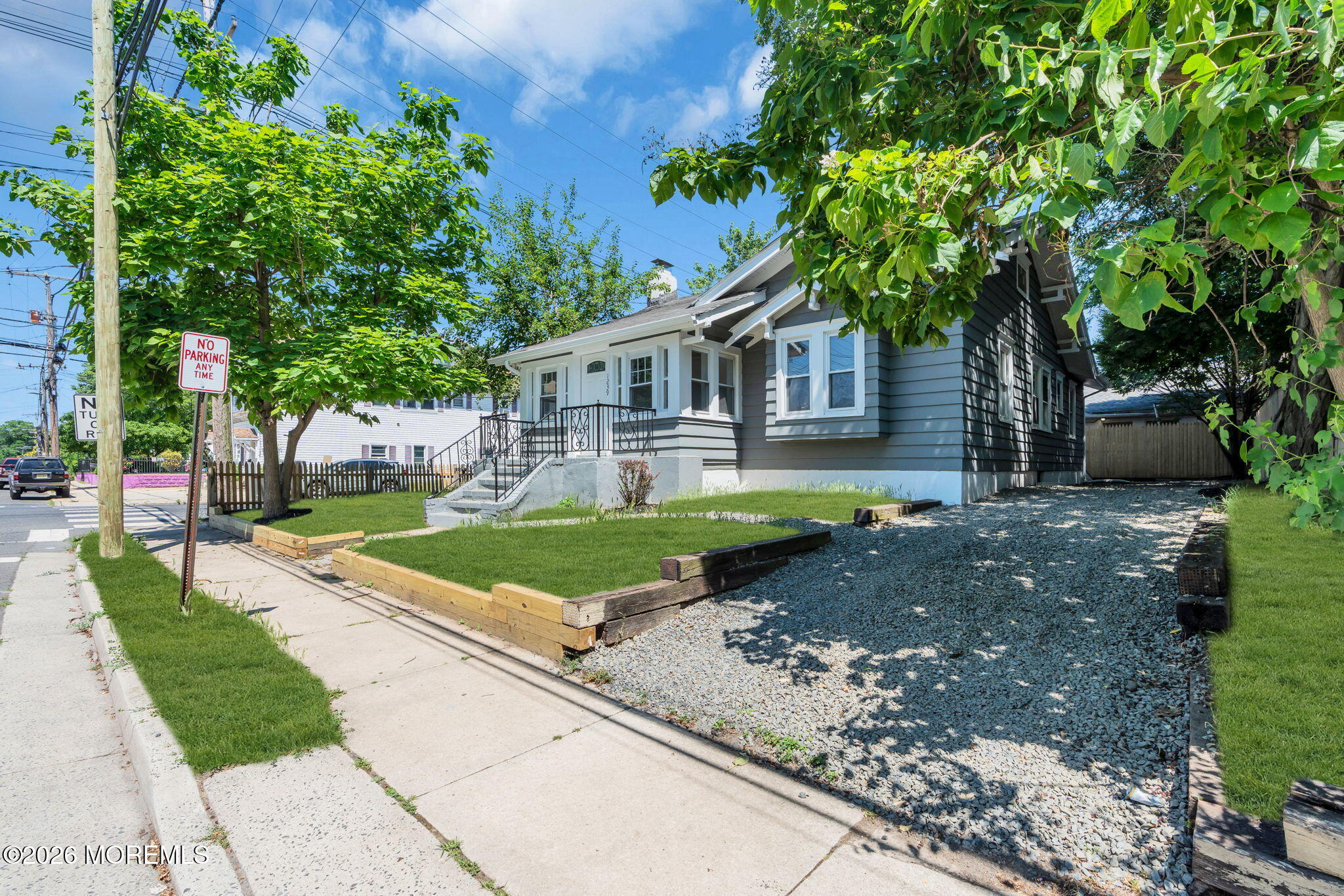 1239 Monroe Avenue Image 2