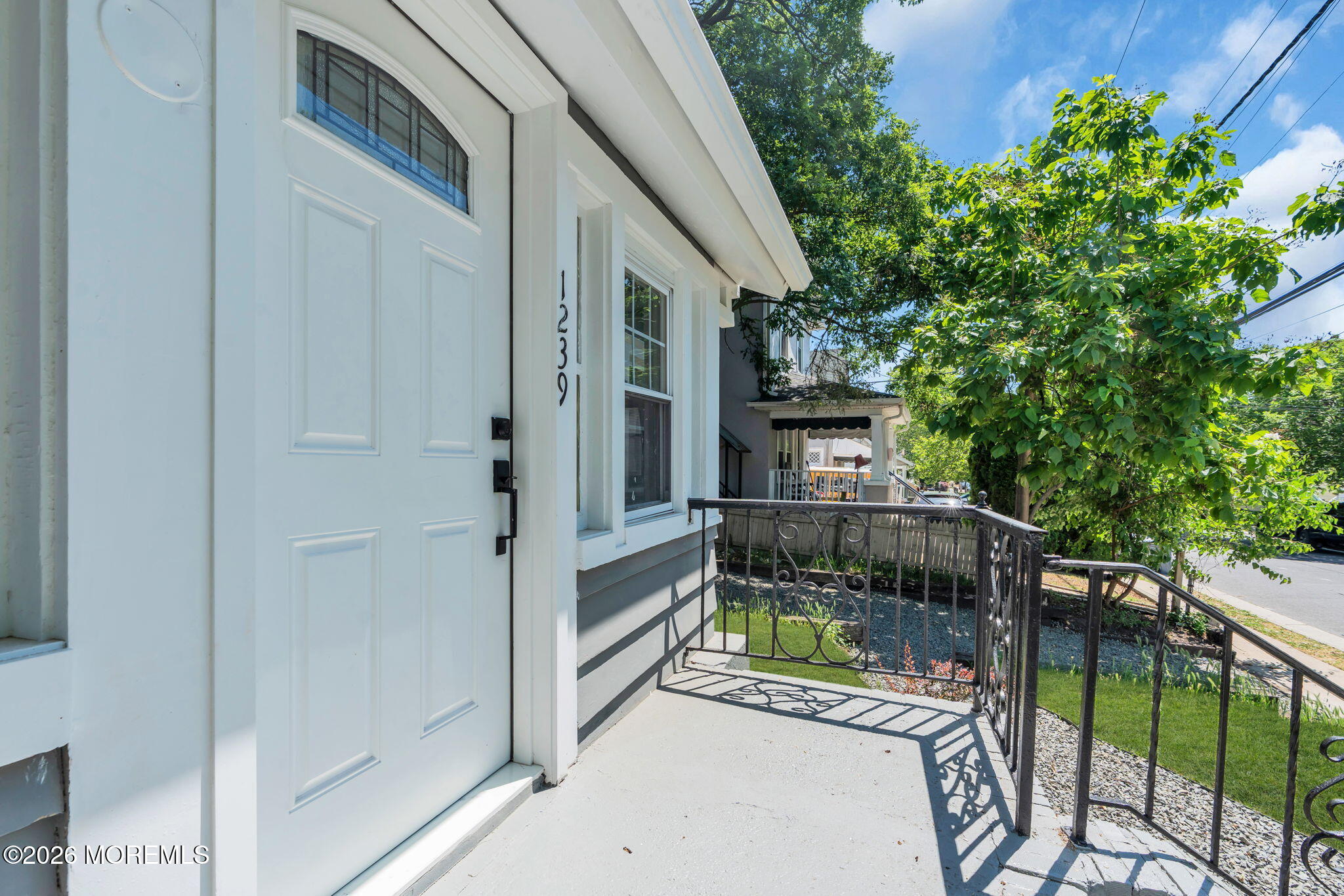 1239 Monroe Avenue Image 3