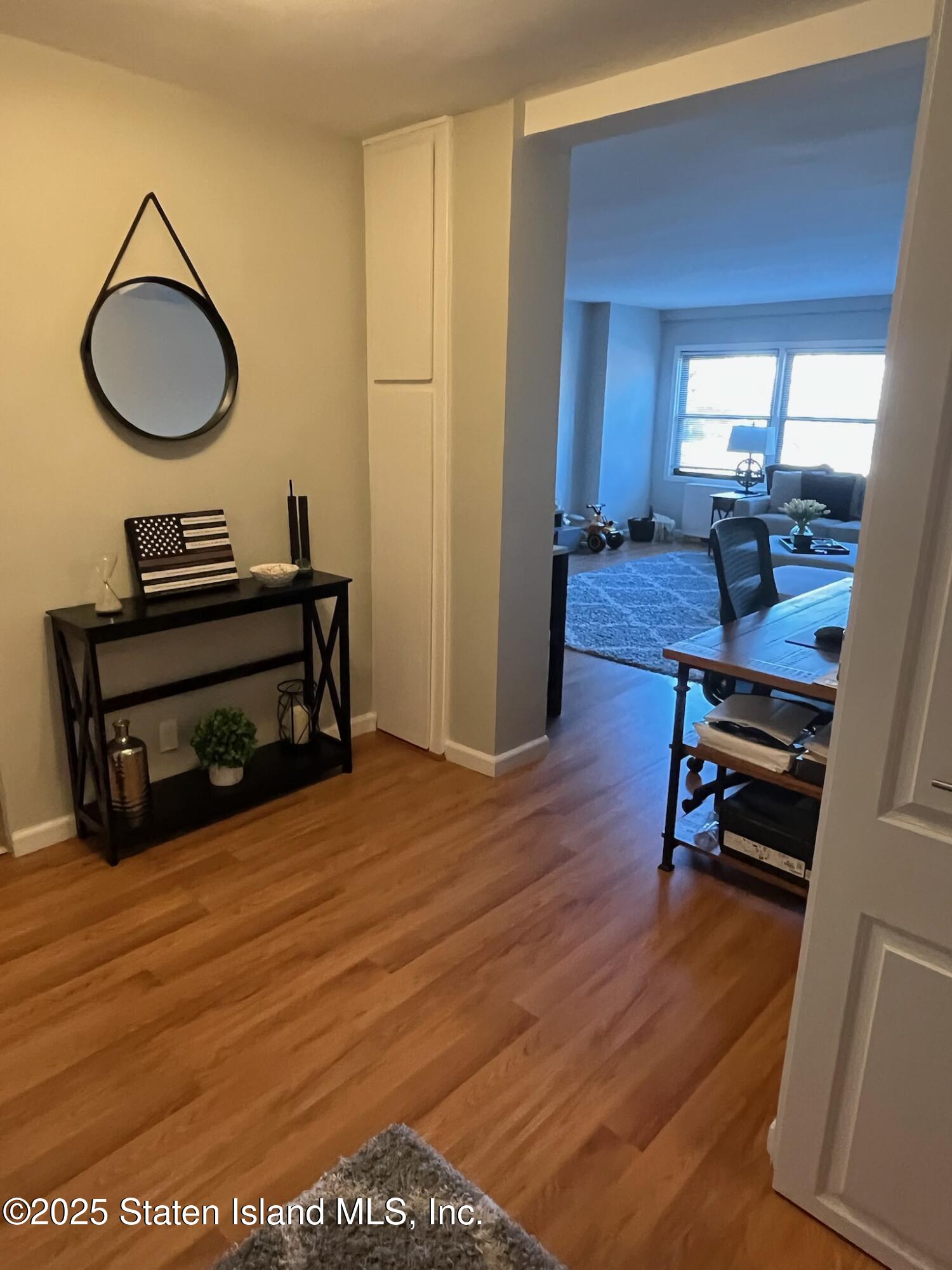 1100 Clove Road 2e Image 5