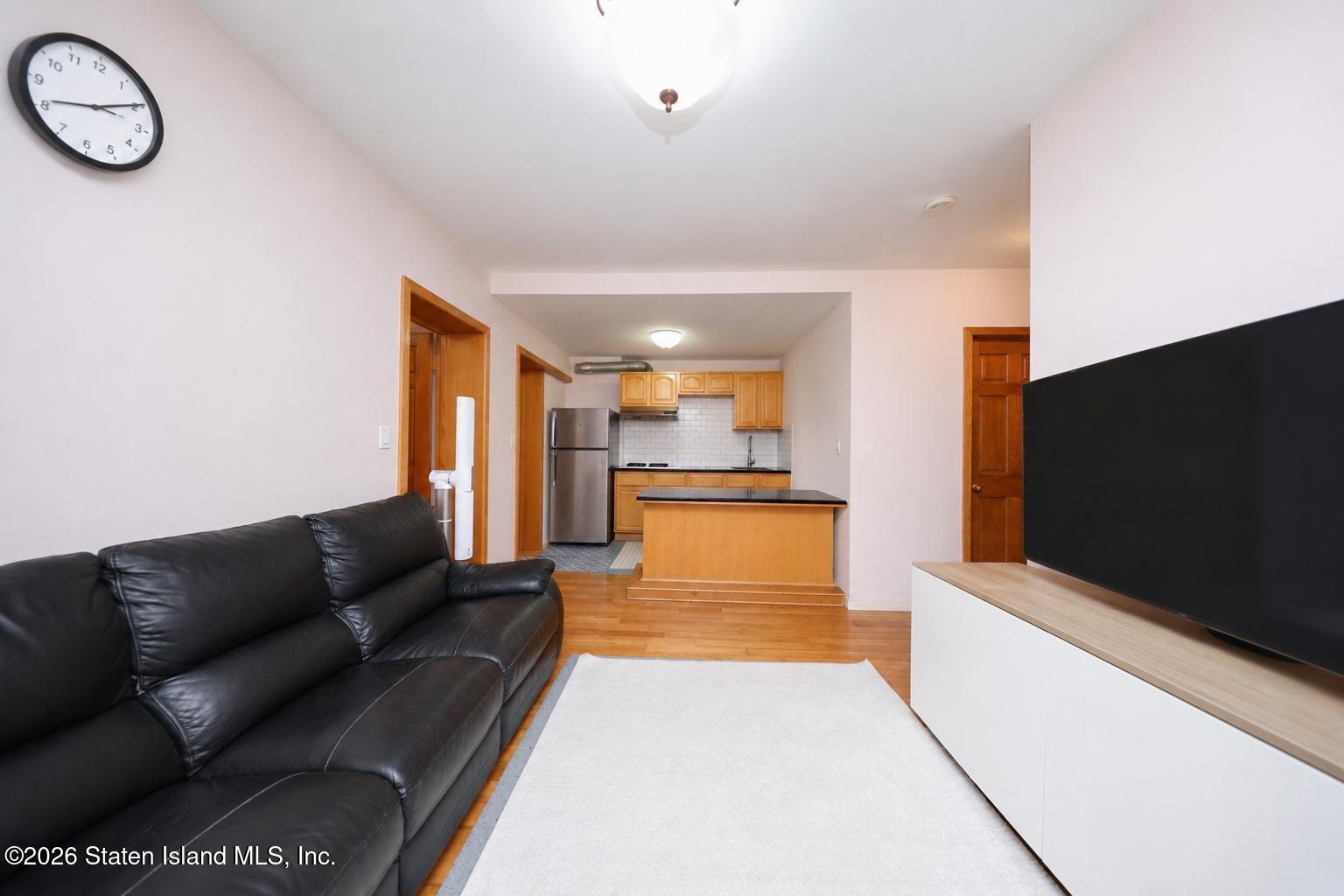 94 Olympia Boulevard Image 4