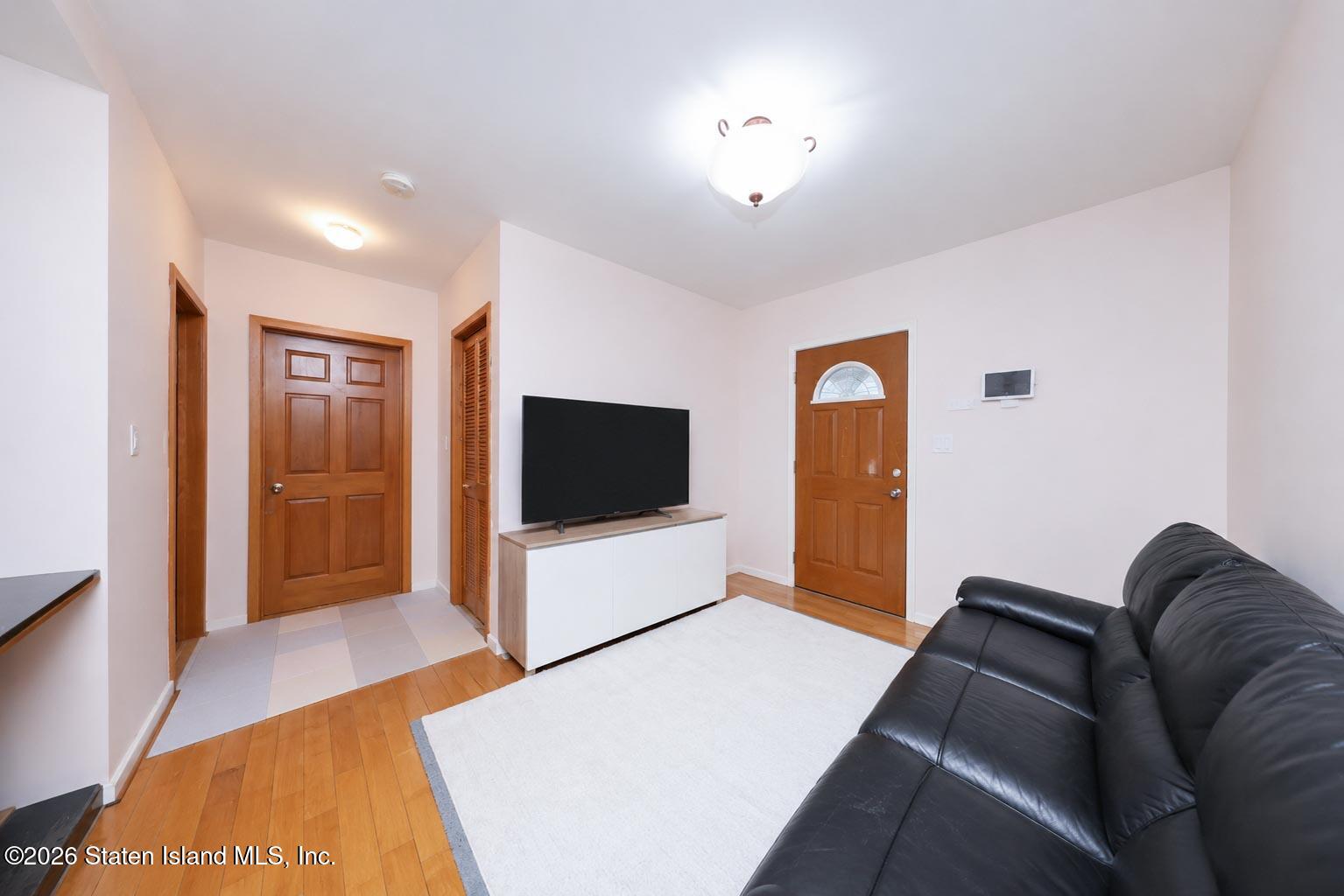 94 Olympia Boulevard, Staten Island, NY, 10305 image 10