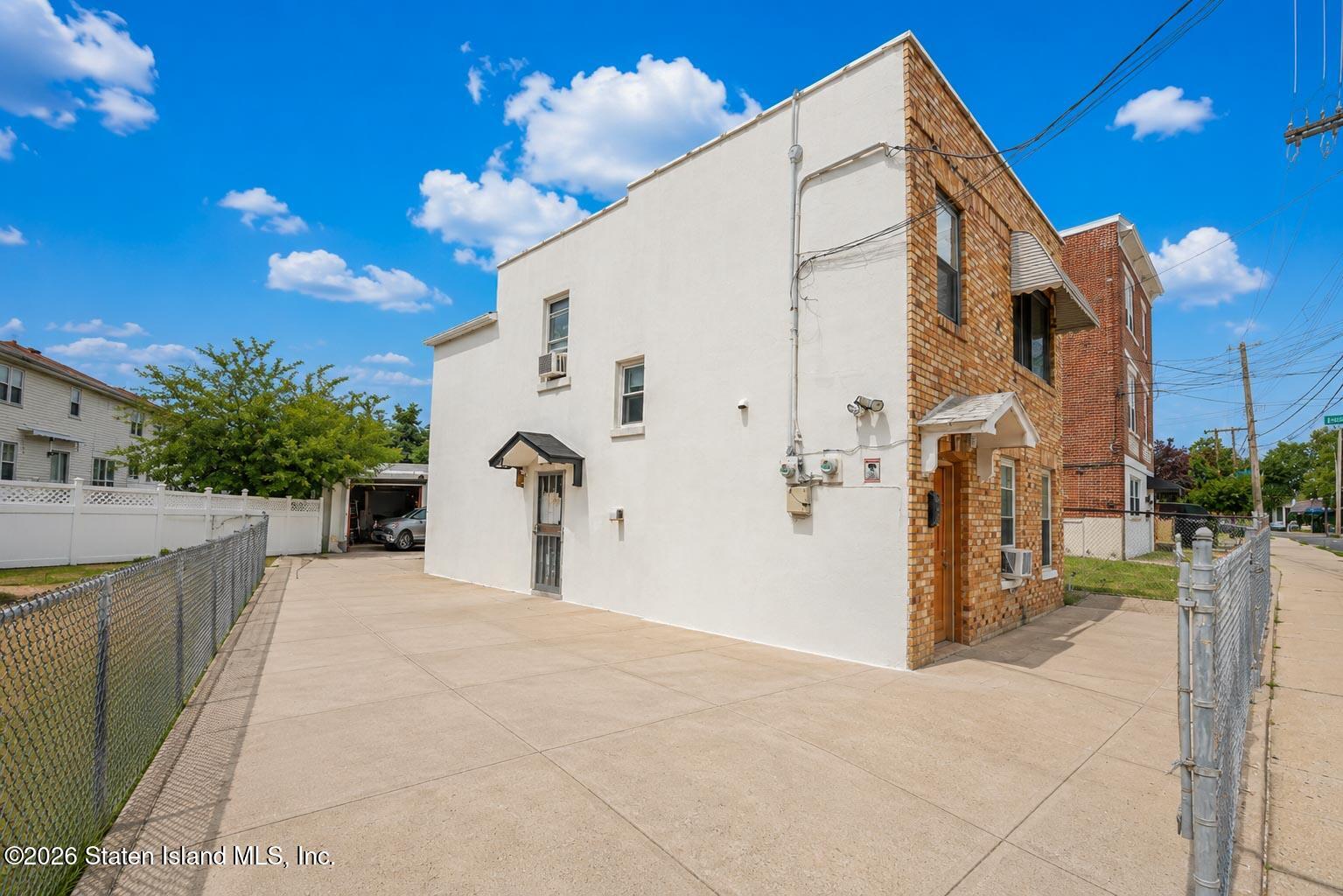 94 Olympia Boulevard Image 3
