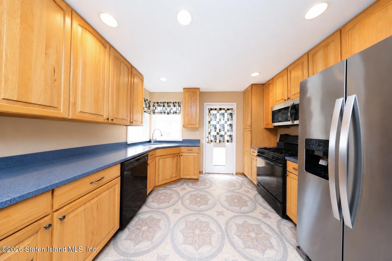 104 Linwood Avenue Image 2