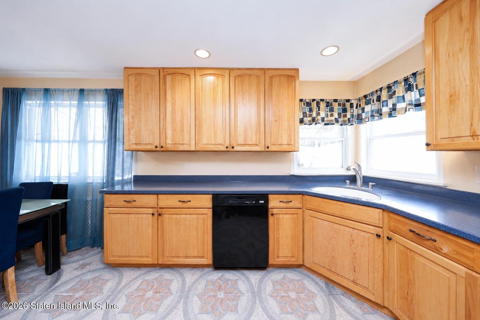 104 Linwood Avenue Image 4