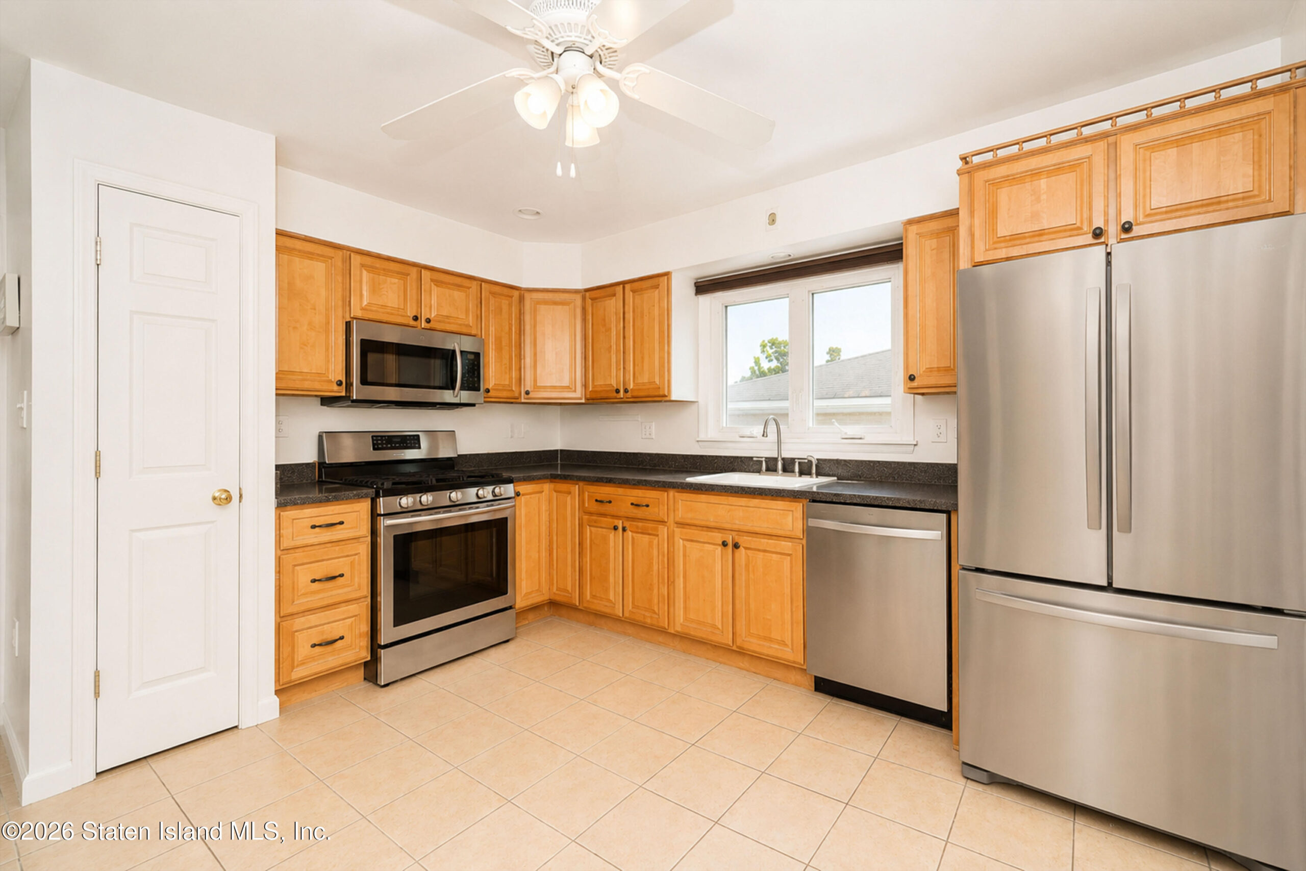 666 Armstrong Avenue, Staten Island, NY, 10308 image 12
