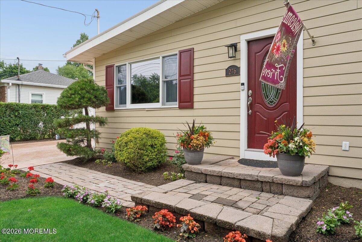 276 Parkview Terrace Image 3
