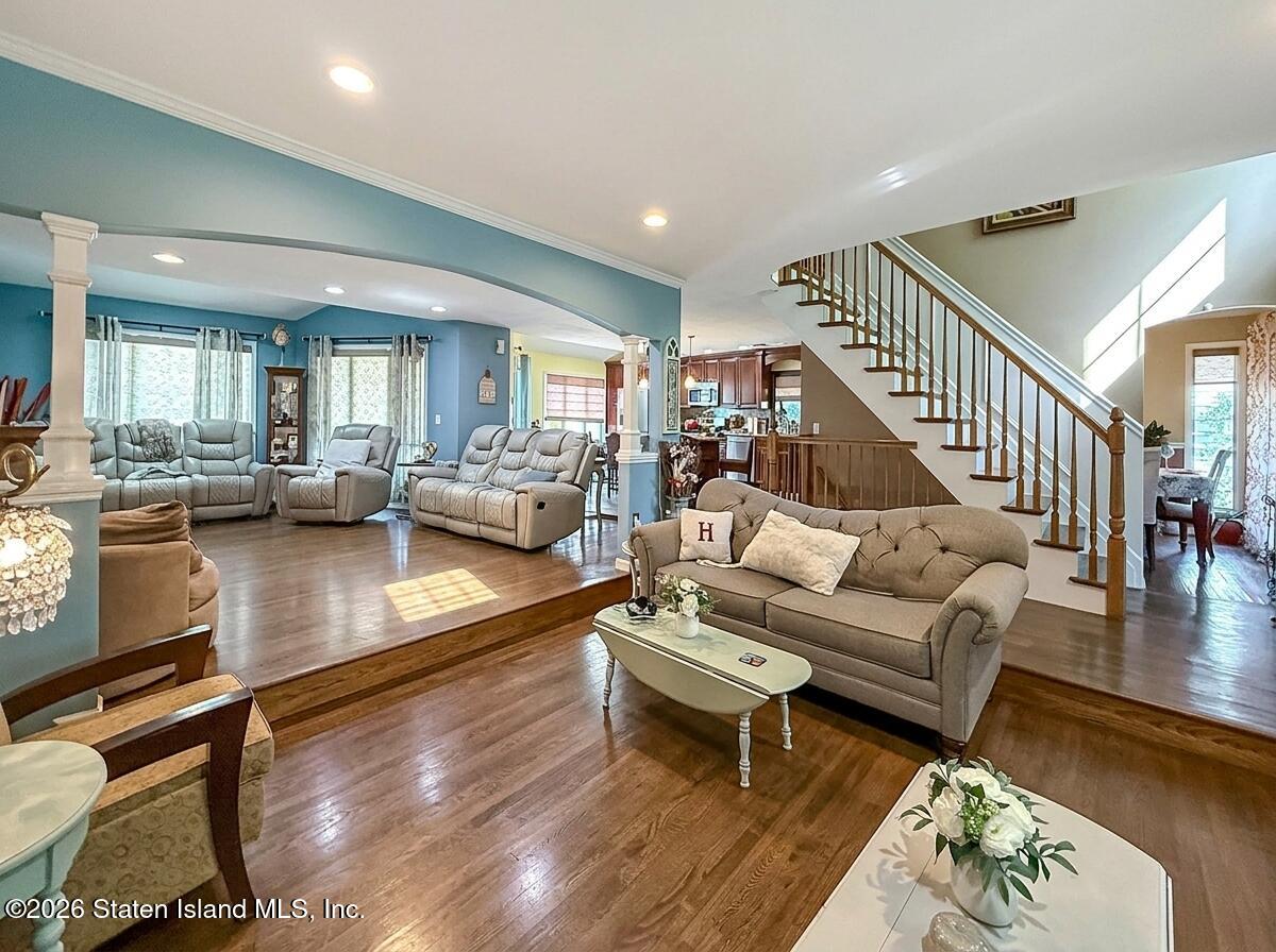 88 Stecher Street Image 5