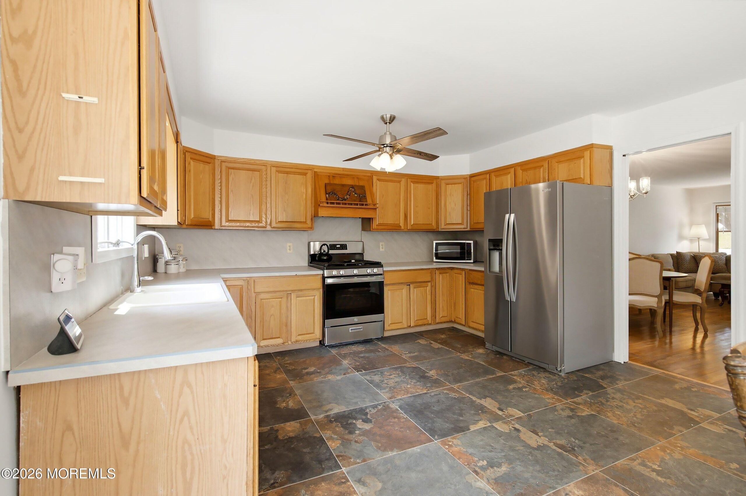17 Millbrook Drive, Middletown, NJ, 07748 image 11