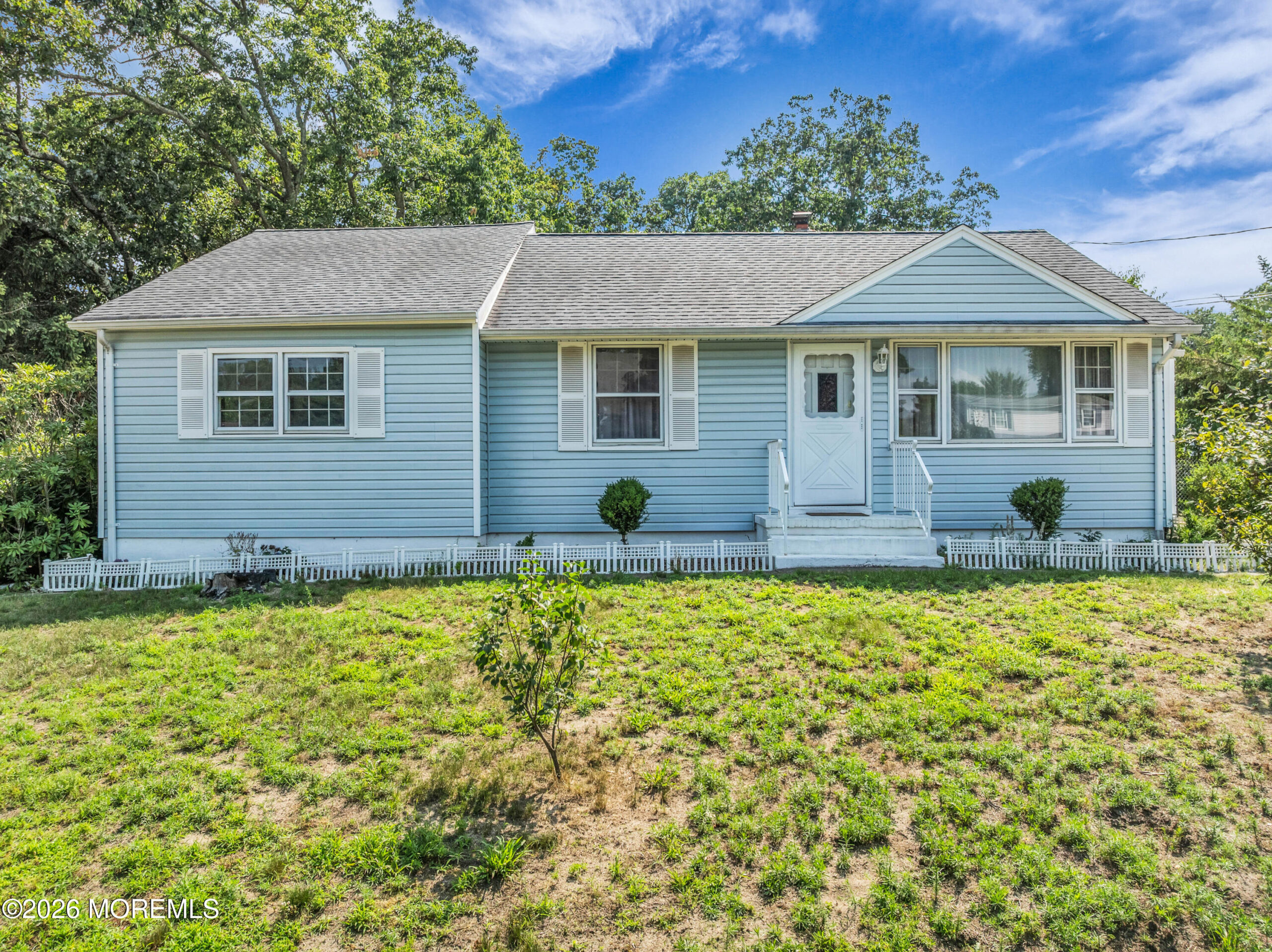 11 Hemlock Road, Howell, NJ, 07731