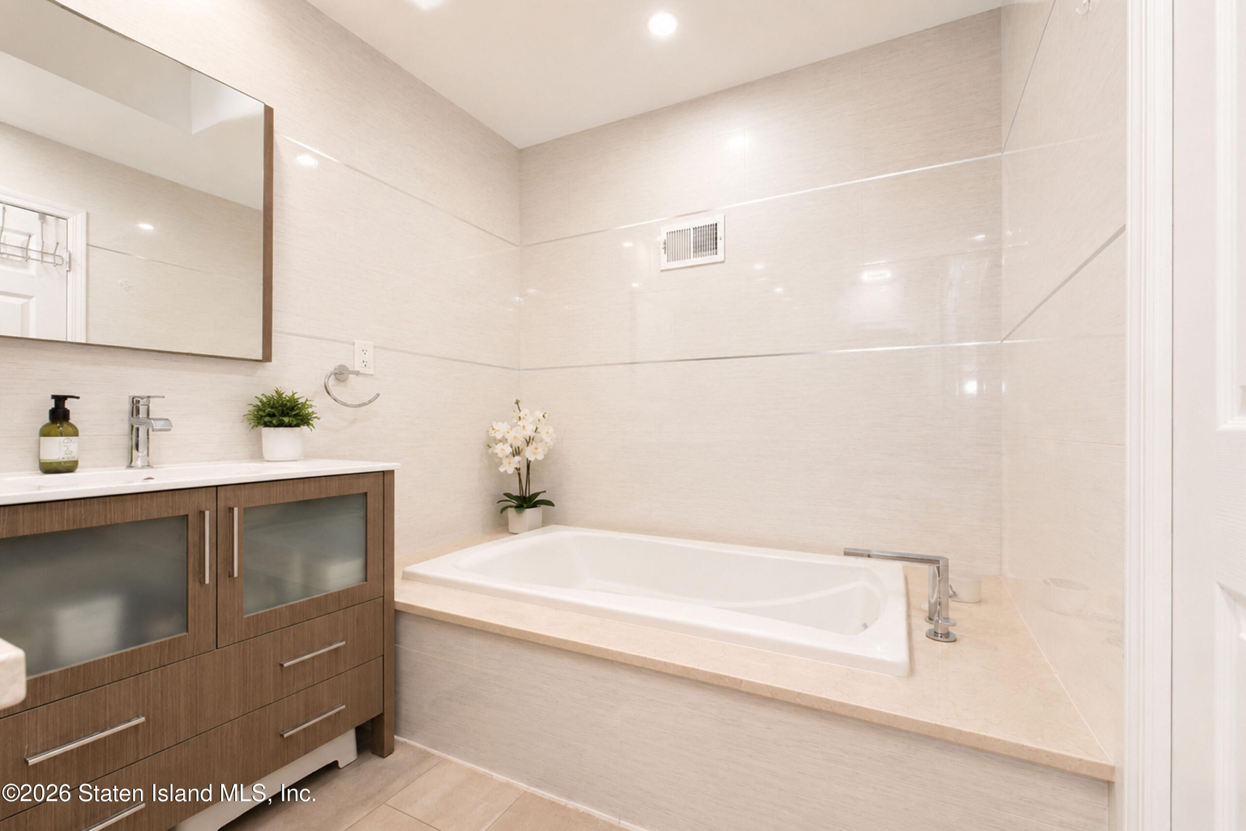7 Shirra Avenue A, Staten Island, NY, 10314 image 20