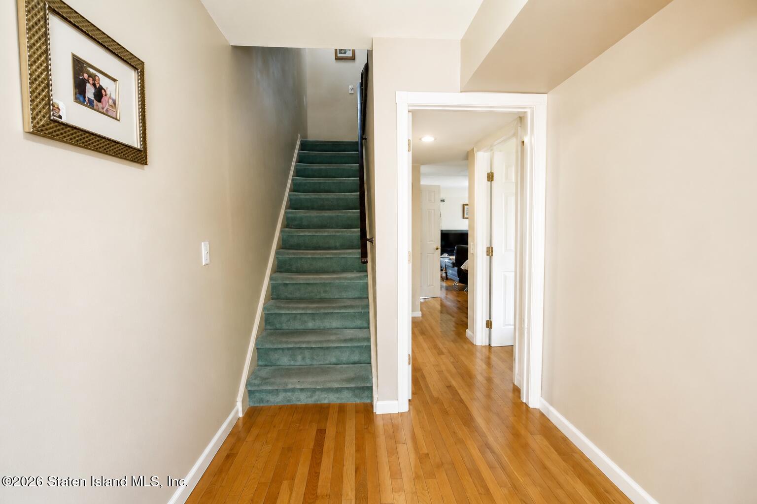 315 Lamberts Lane Image 3
