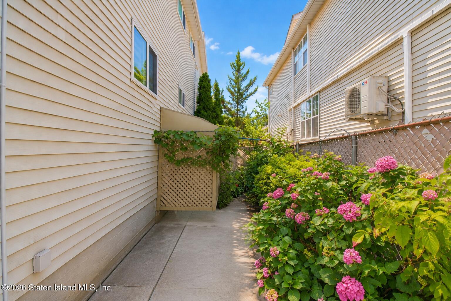 52 Ridgewood Avenue, Staten Island, NY, 10312 image 22