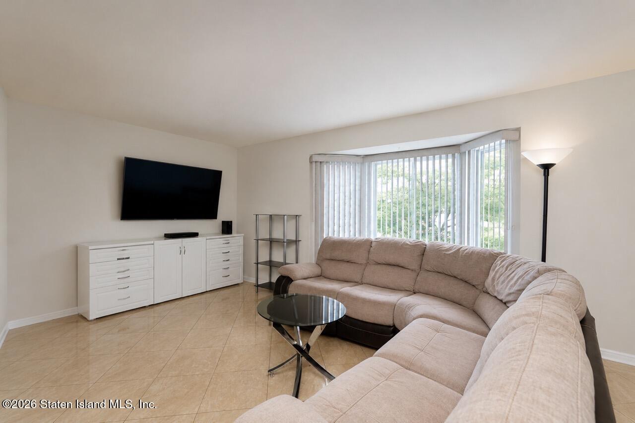 64 Amanda Court, Staten Island, NY, 10312 image 15