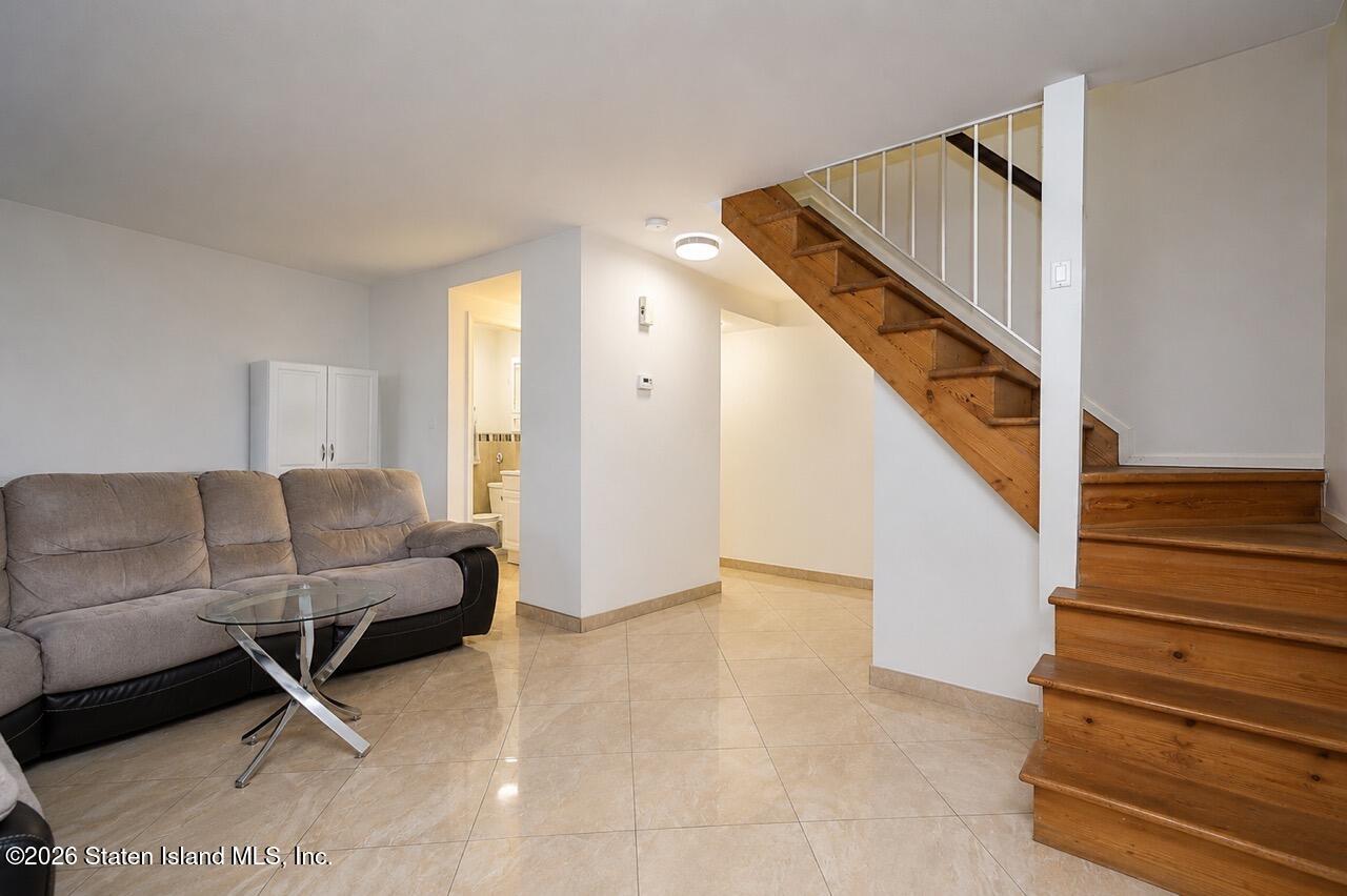 64 Amanda Court, Staten Island, NY, 10312 image 21
