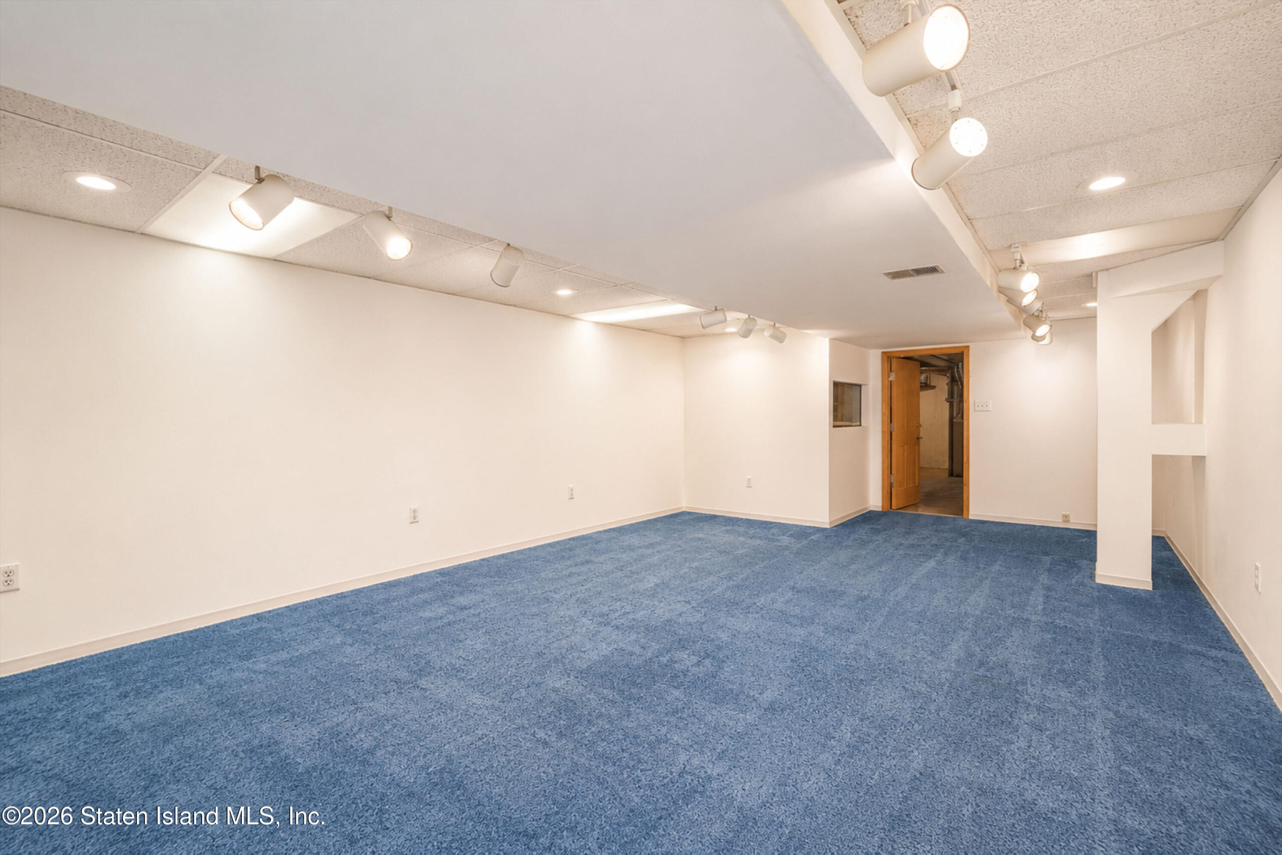 33 Endor Avenue, Staten Island, NY, 10301 image 32