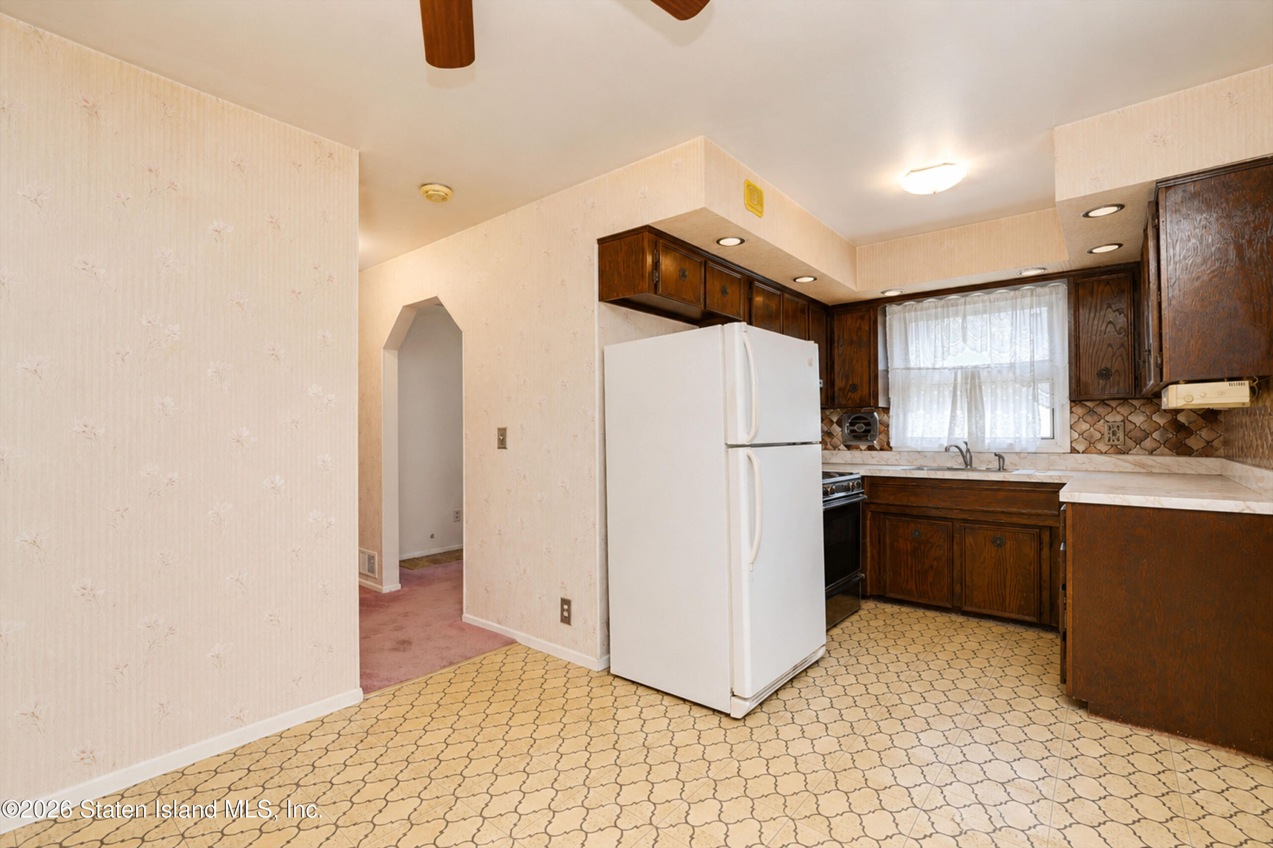 33 Endor Avenue, Staten Island, NY, 10301 image 10