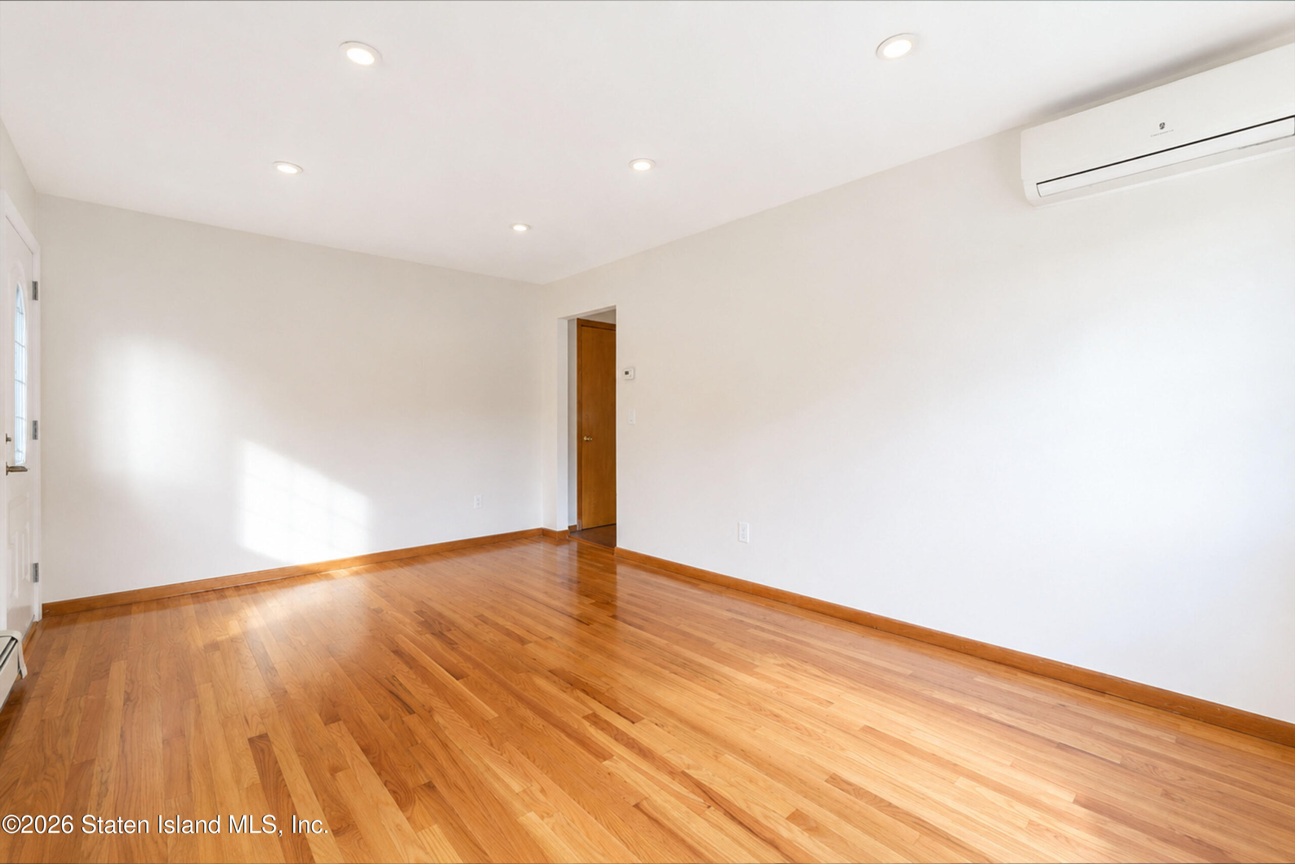 35 Cattaraugus Street, Staten Island, NY, 10301 image 37