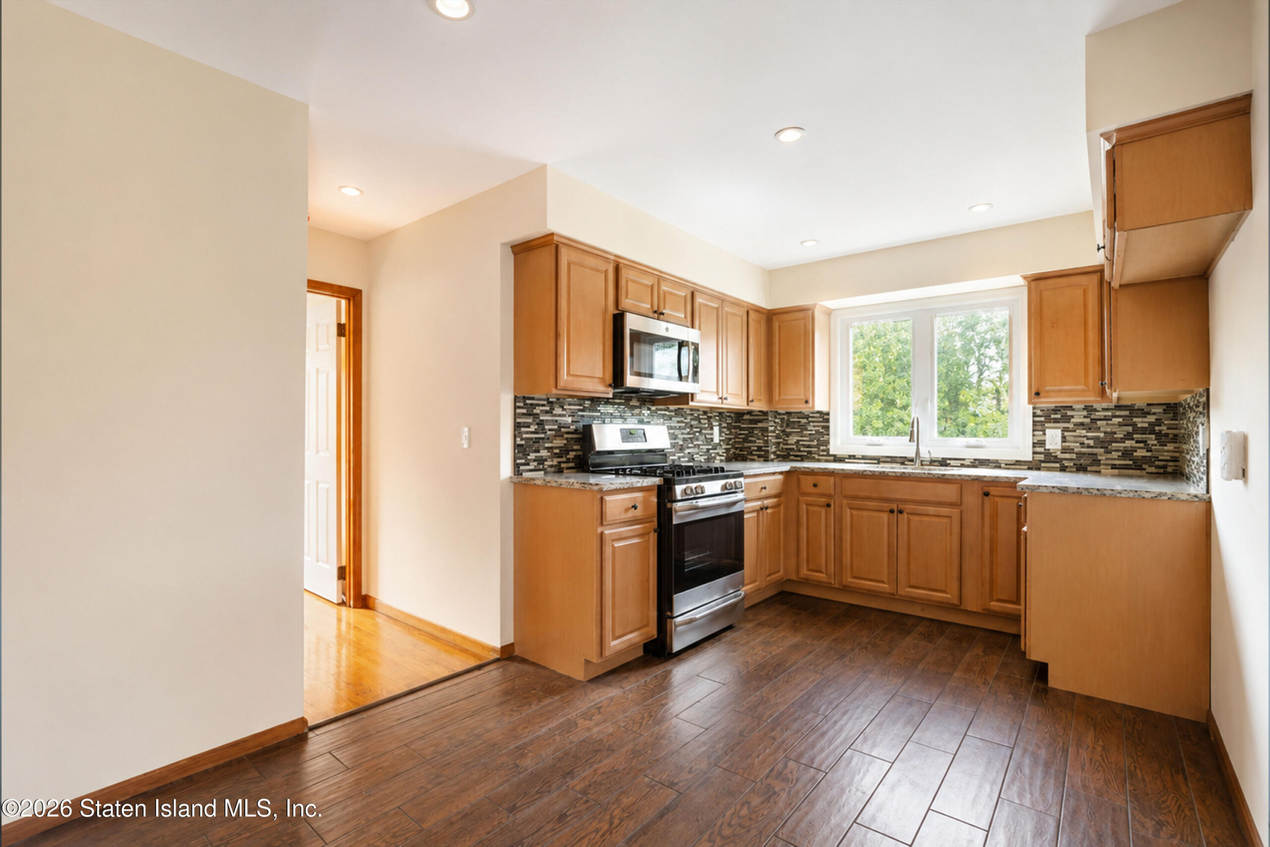 35 Cattaraugus Street, Staten Island, NY, 10301 image 38