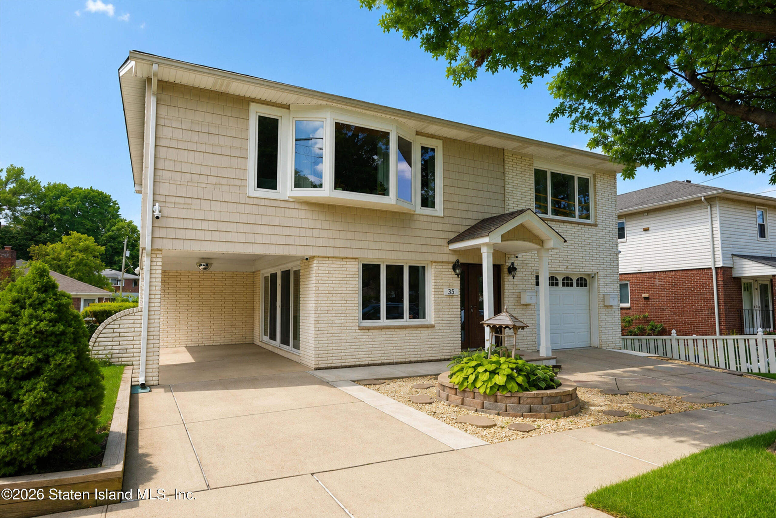 35 Cattaraugus Street Image 3