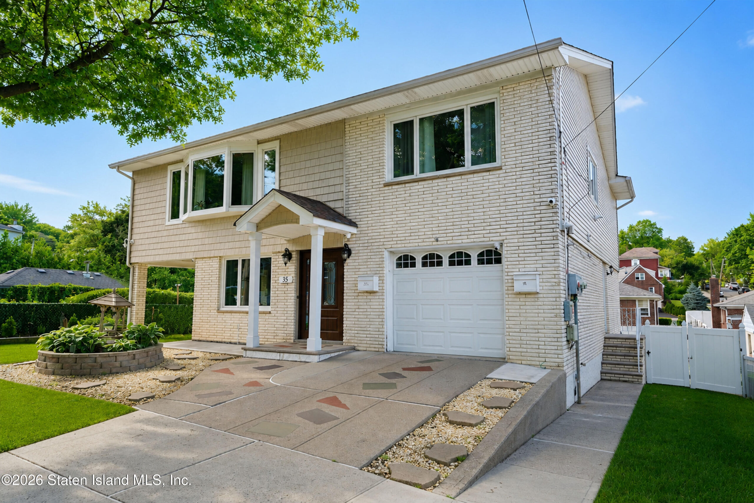 35 Cattaraugus Street Image 2