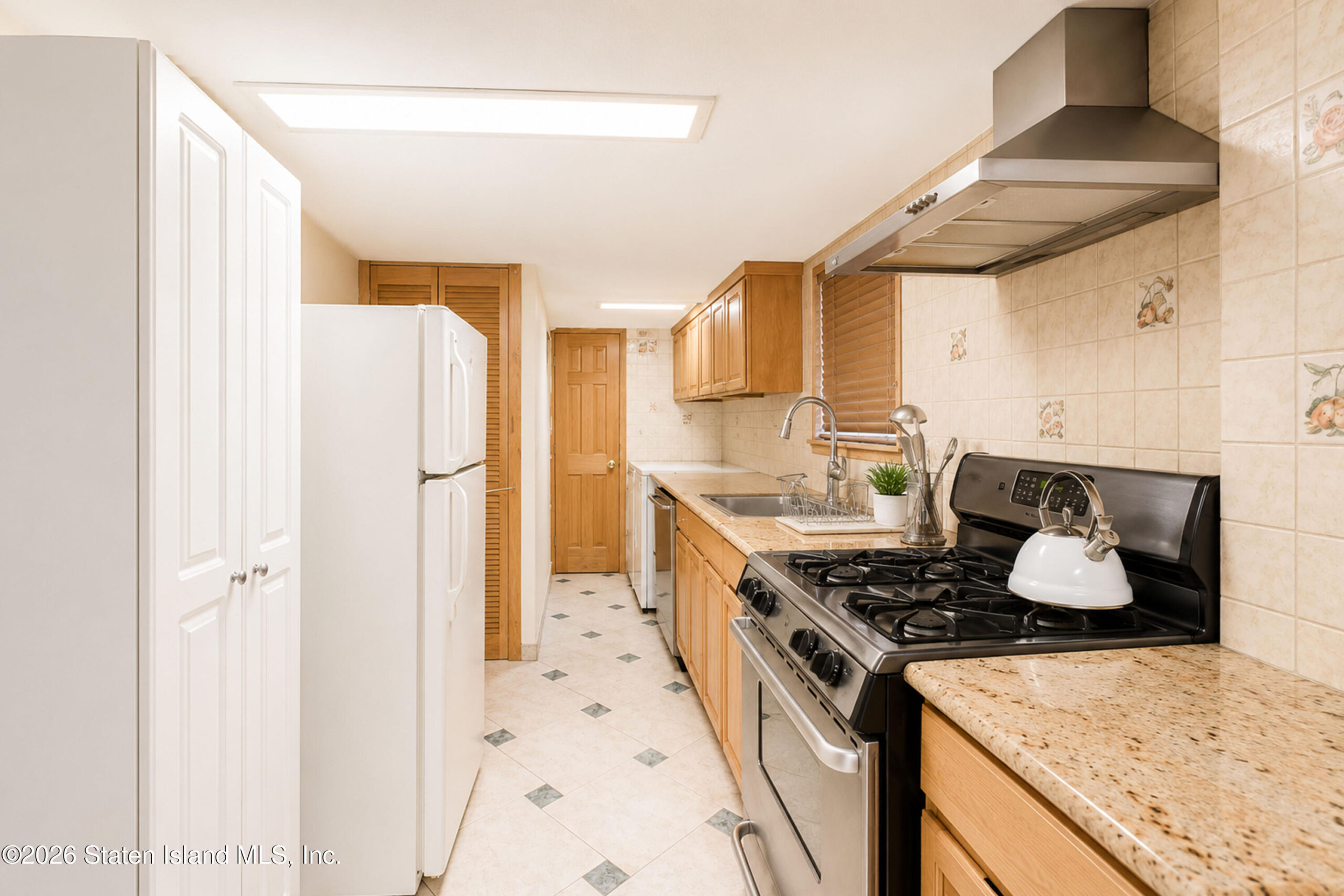 1668 Bay Ridge Parkway, Brooklyn, NY, 11204 image 21