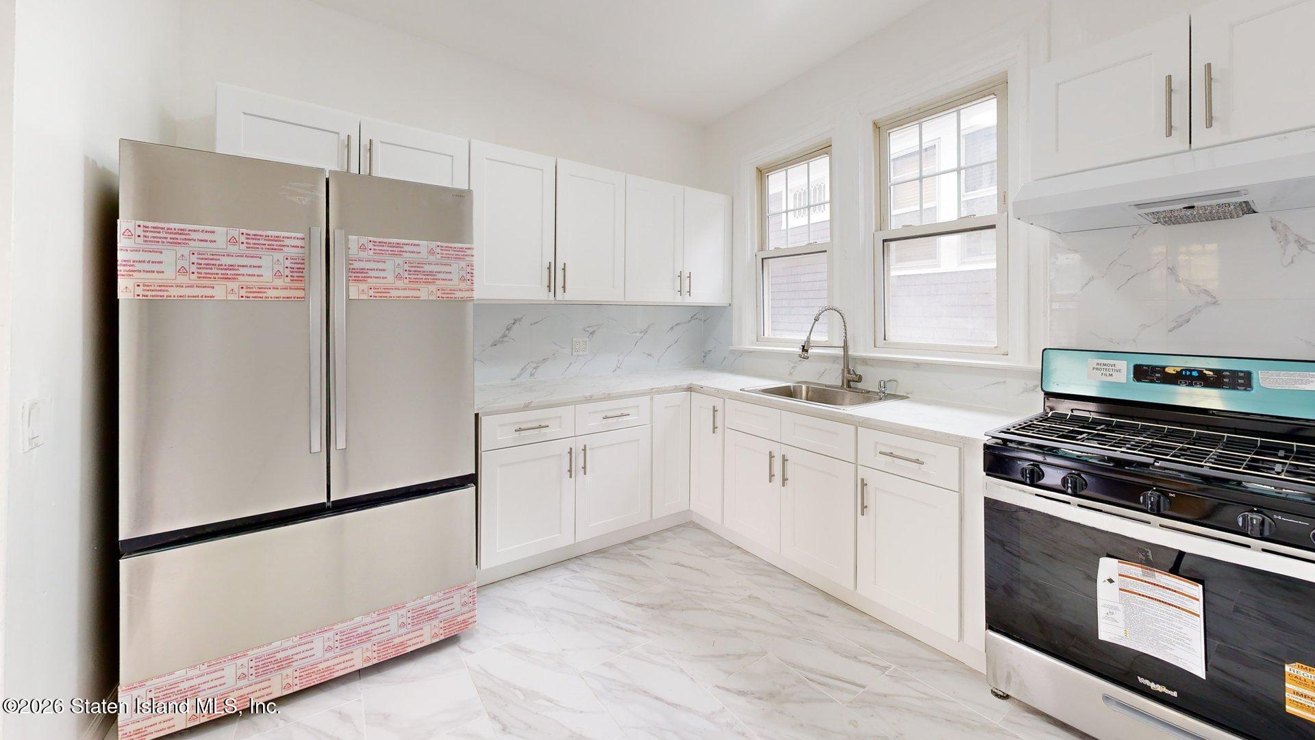 185 Saint Pauls Avenue Image 3