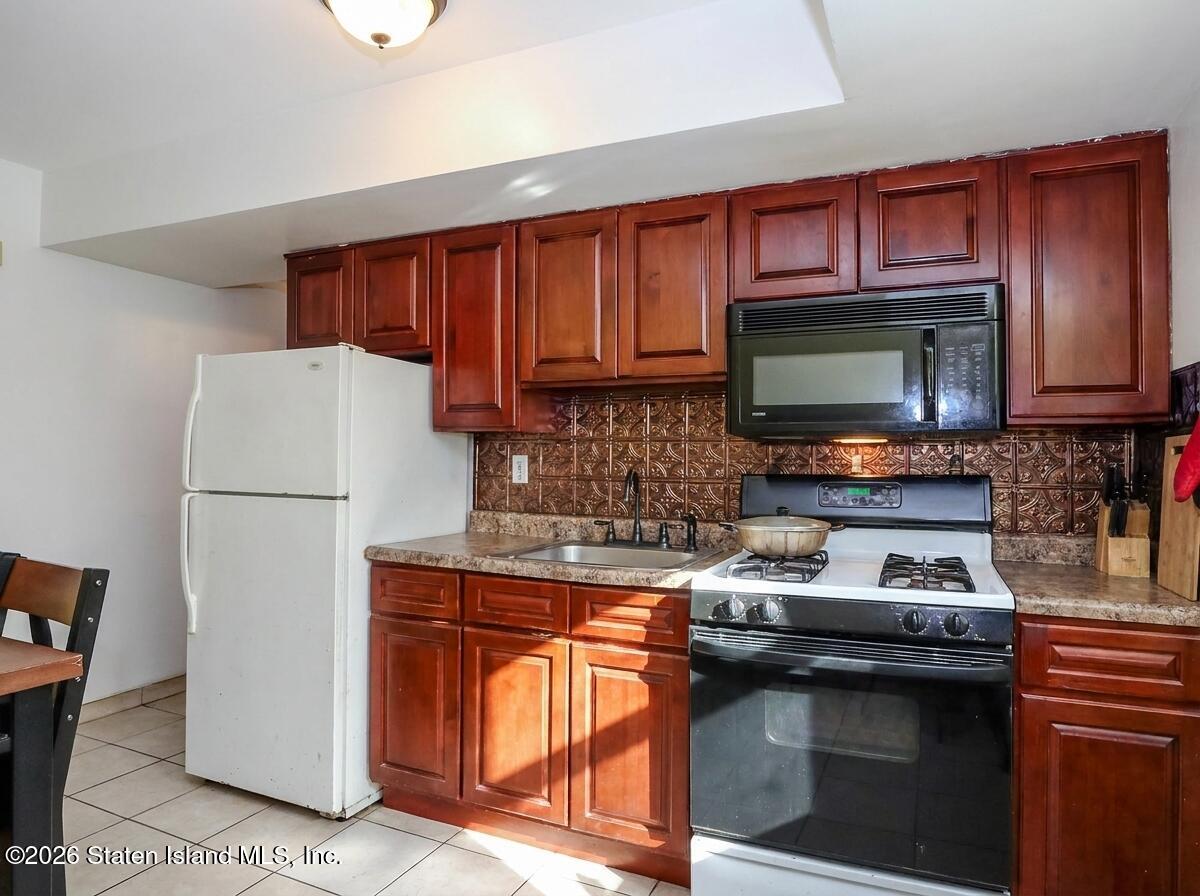 23 Latourette Lane, Staten Island, NY, 10314 image 19