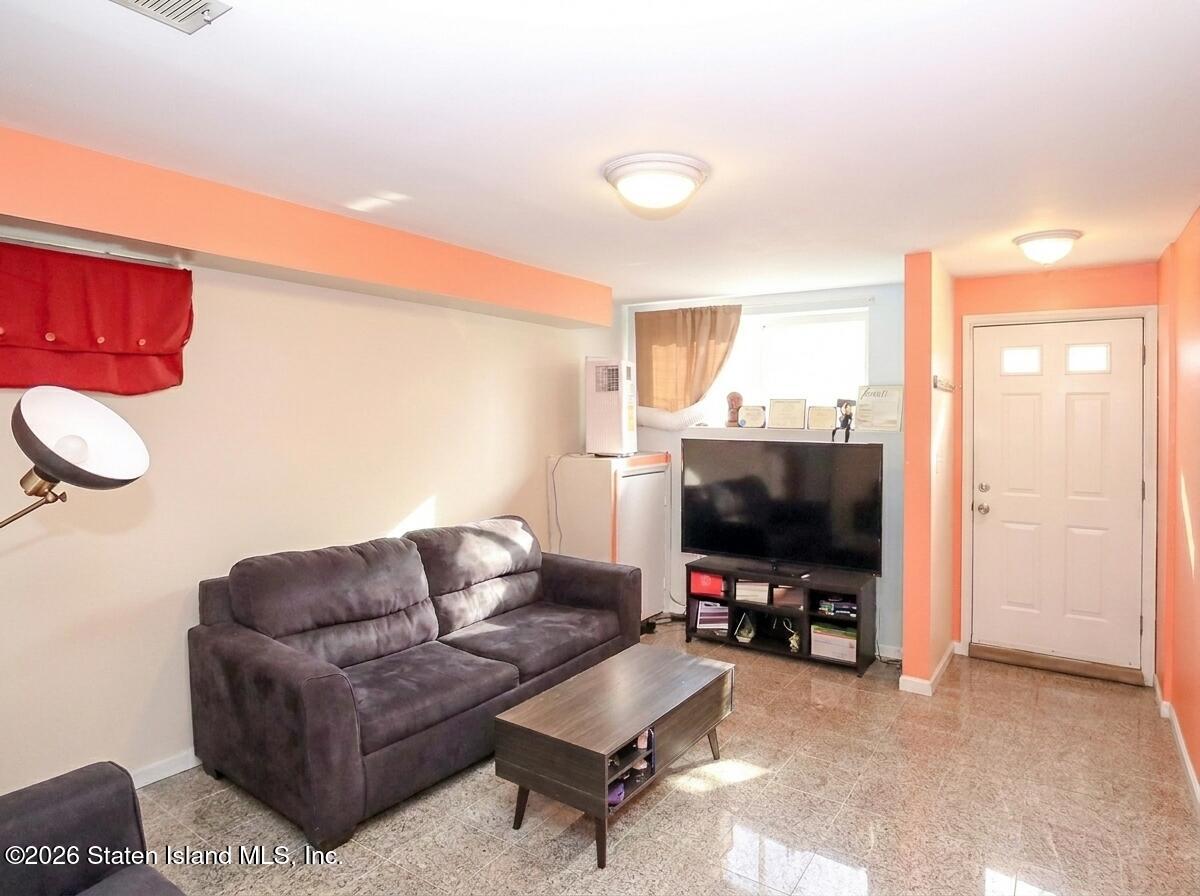 23 Latourette Lane, Staten Island, NY, 10314 image 21