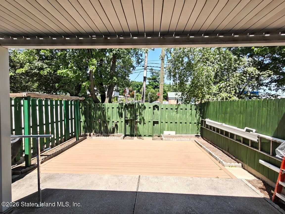 239 Dover Green, Staten Island, NY, 10312 image 17