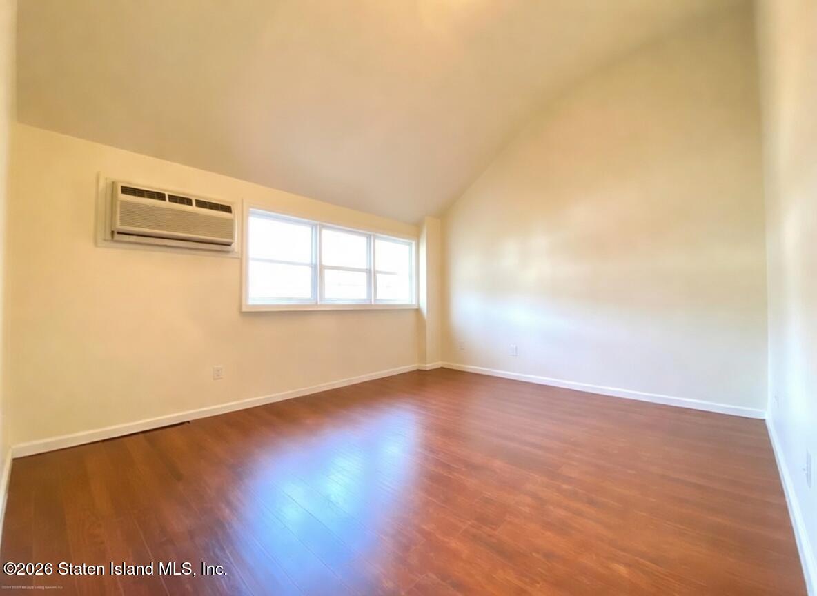 239 Dover Green, Staten Island, NY, 10312 image 14