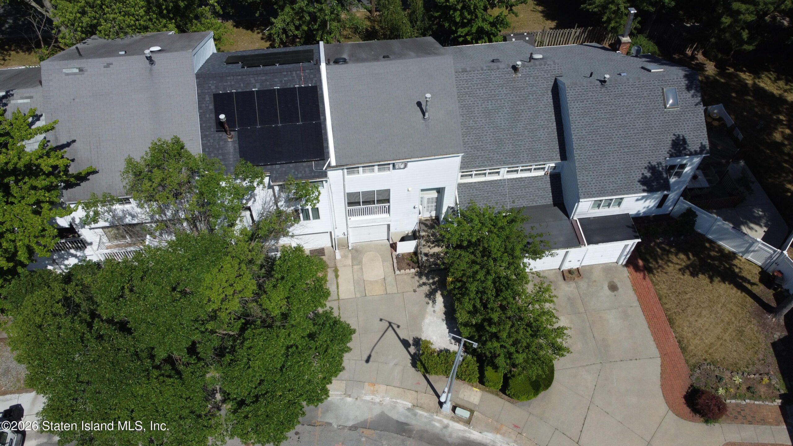 239 Dover Green Image 2