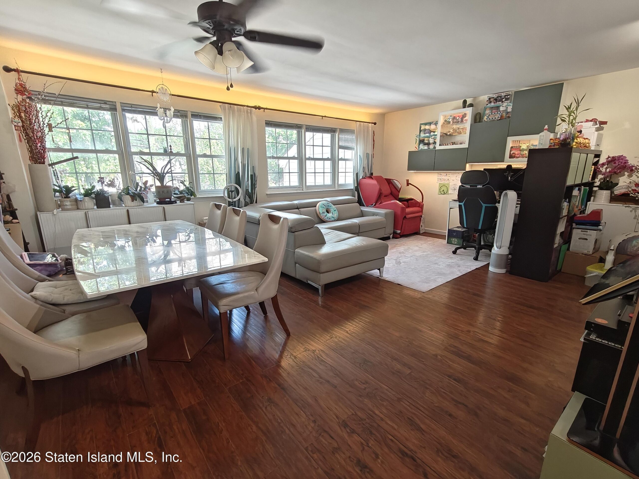 239 Dover Green Image 3