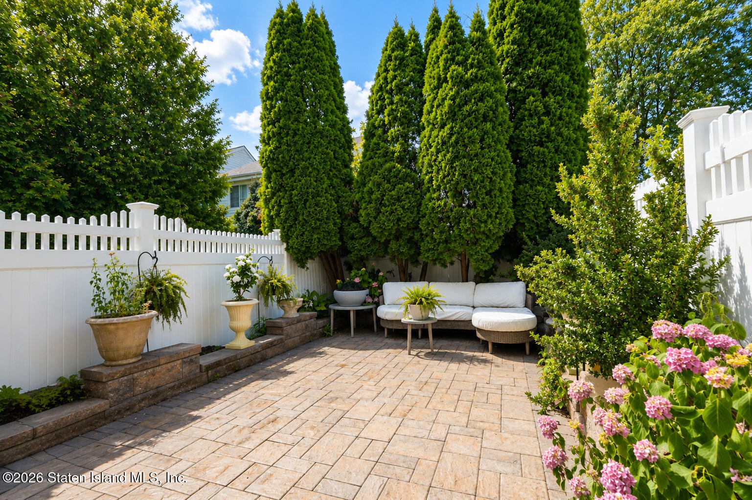 94 Hampton Green, Staten Island, NY, 10312 image 31
