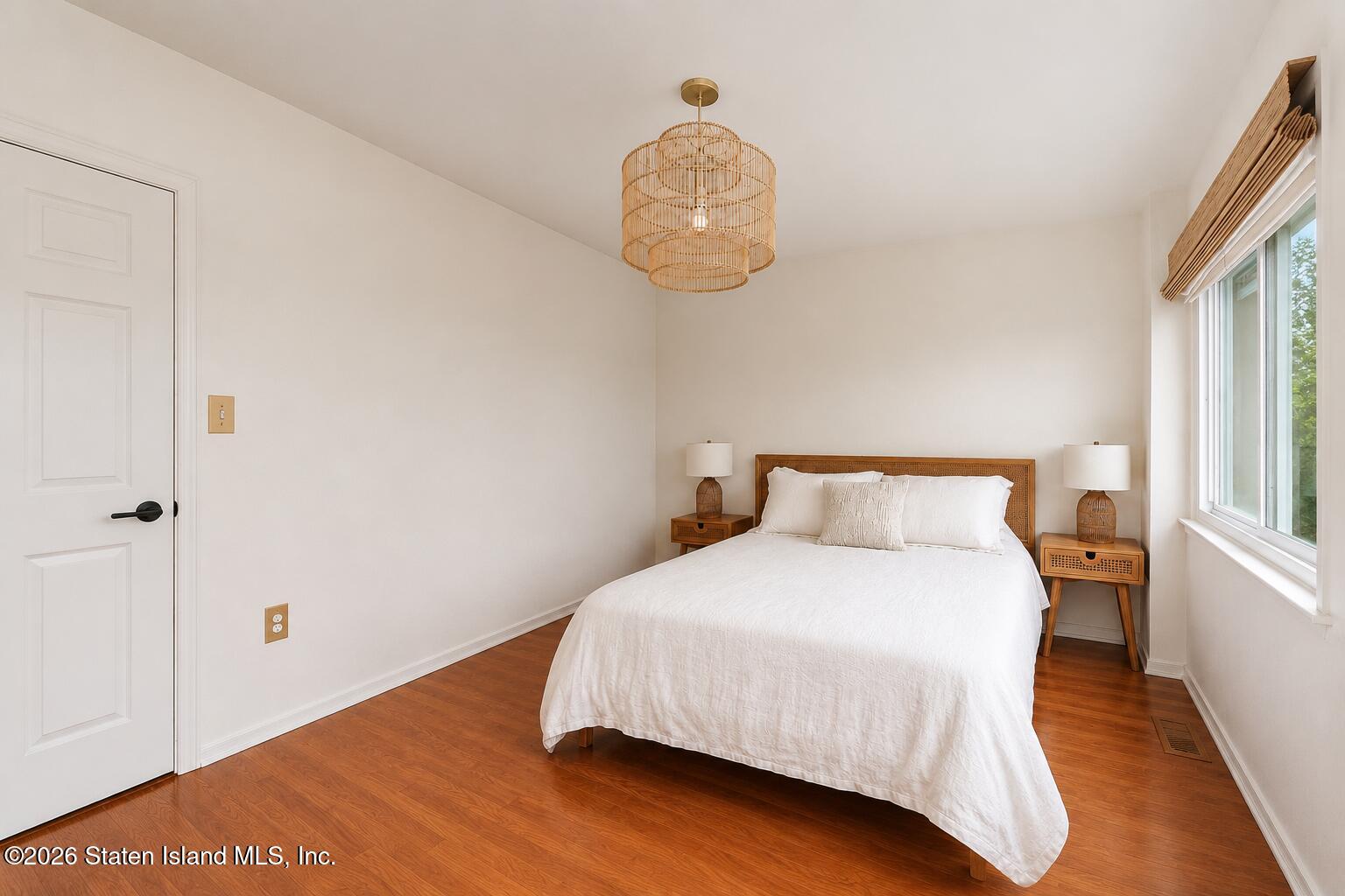 94 Hampton Green, Staten Island, NY, 10312 image 16