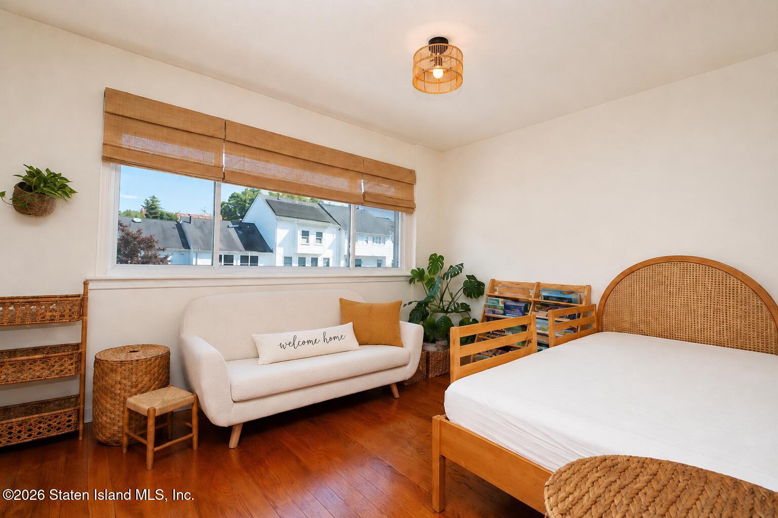 94 Hampton Green, Staten Island, NY, 10312 image 25