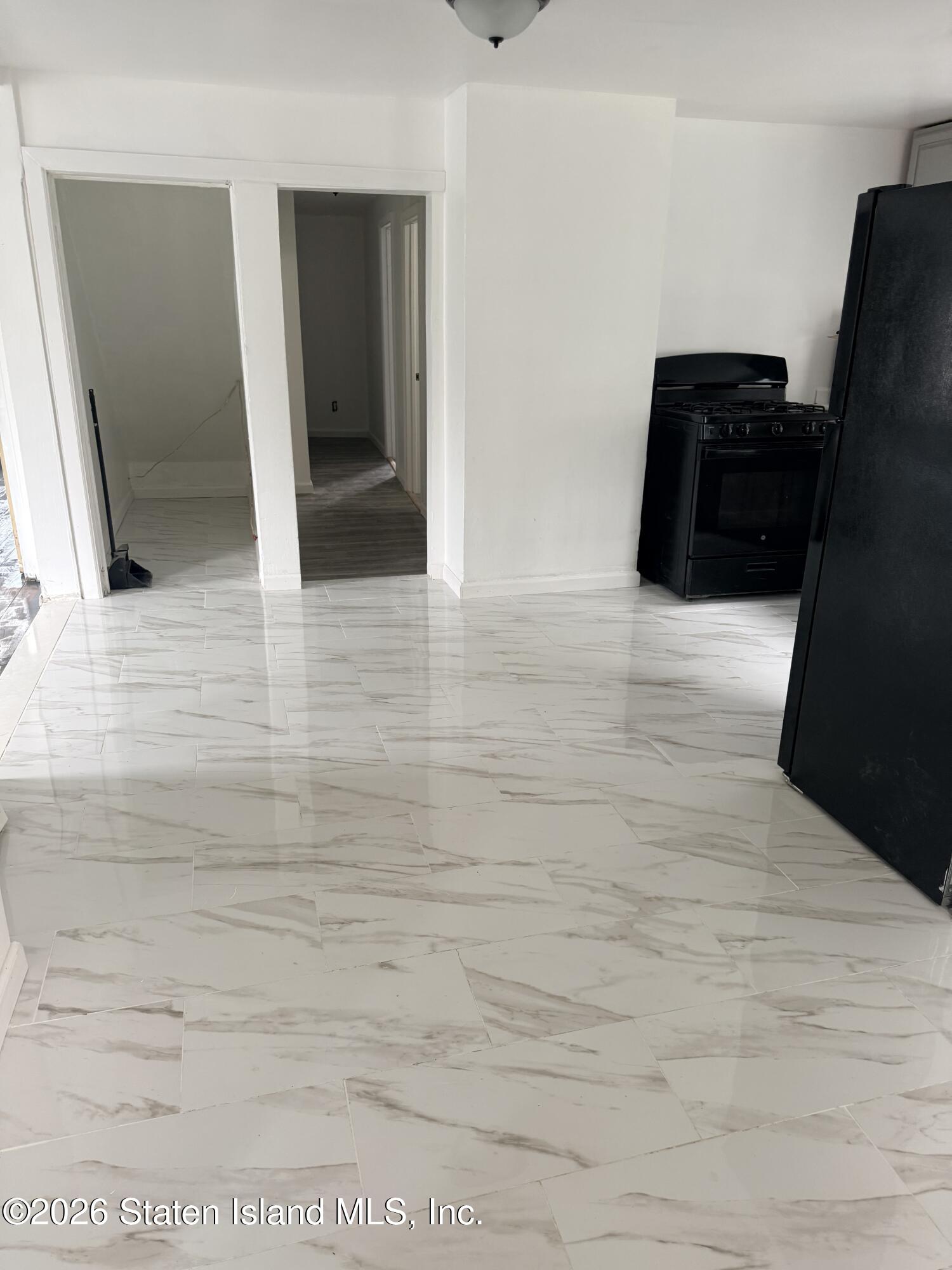 383 Cary Avenue Image 3