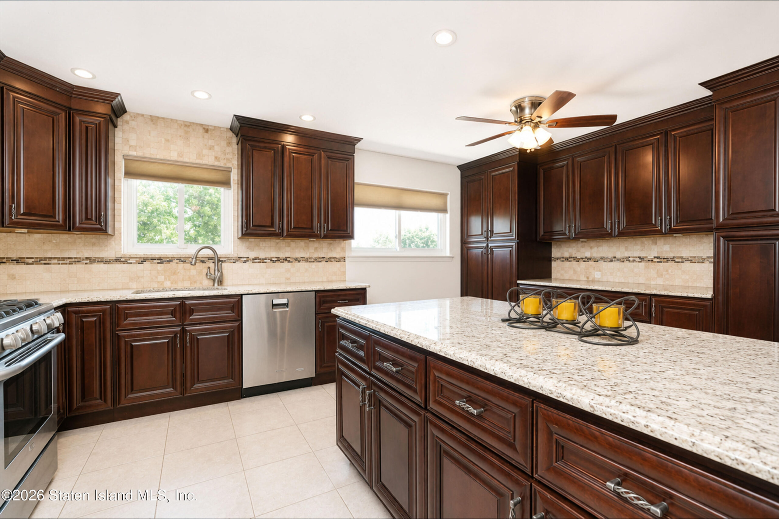 37 Middle Loop Road, Staten Island, NY, 10308 image 15