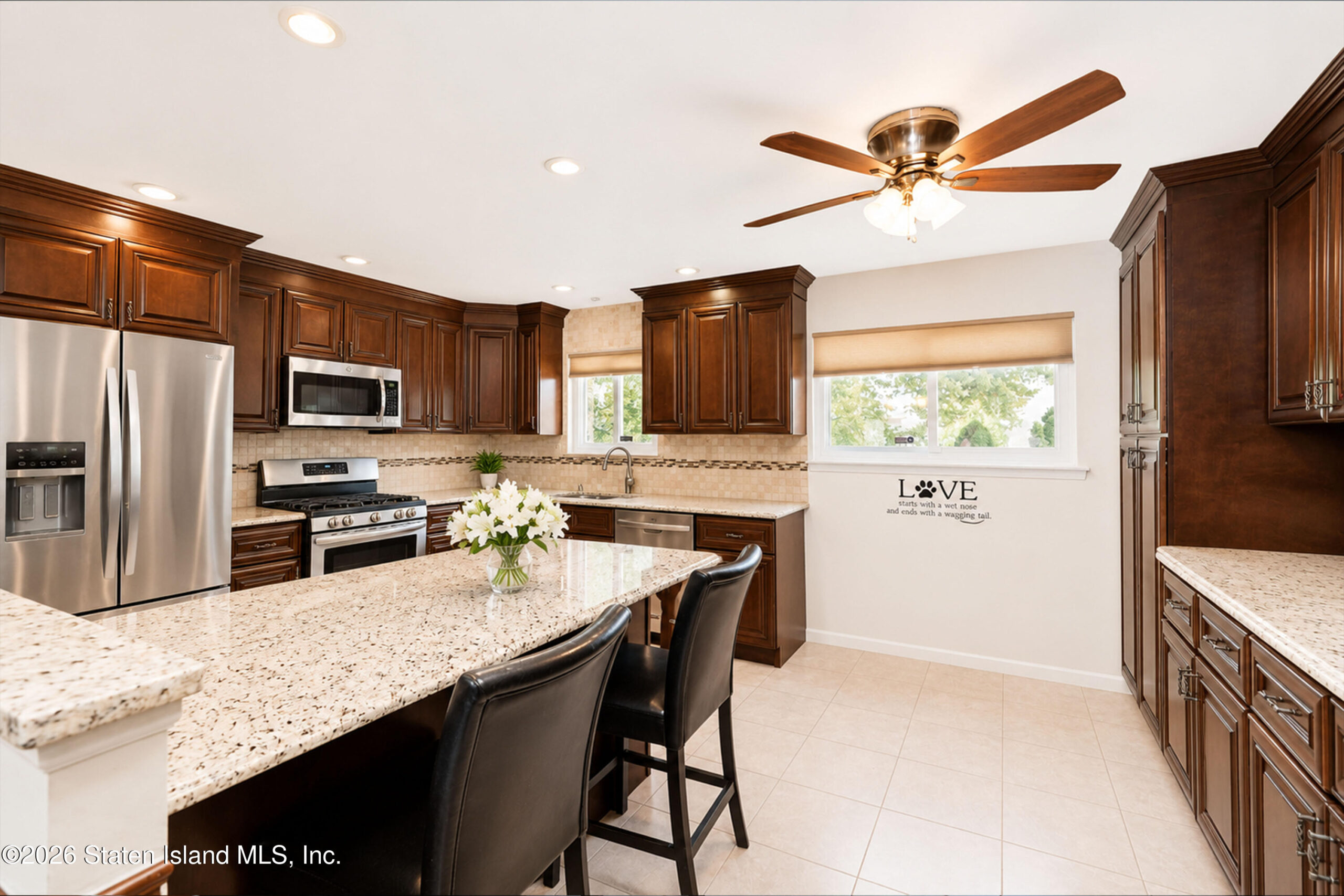 37 Middle Loop Road, Staten Island, NY, 10308 image 12