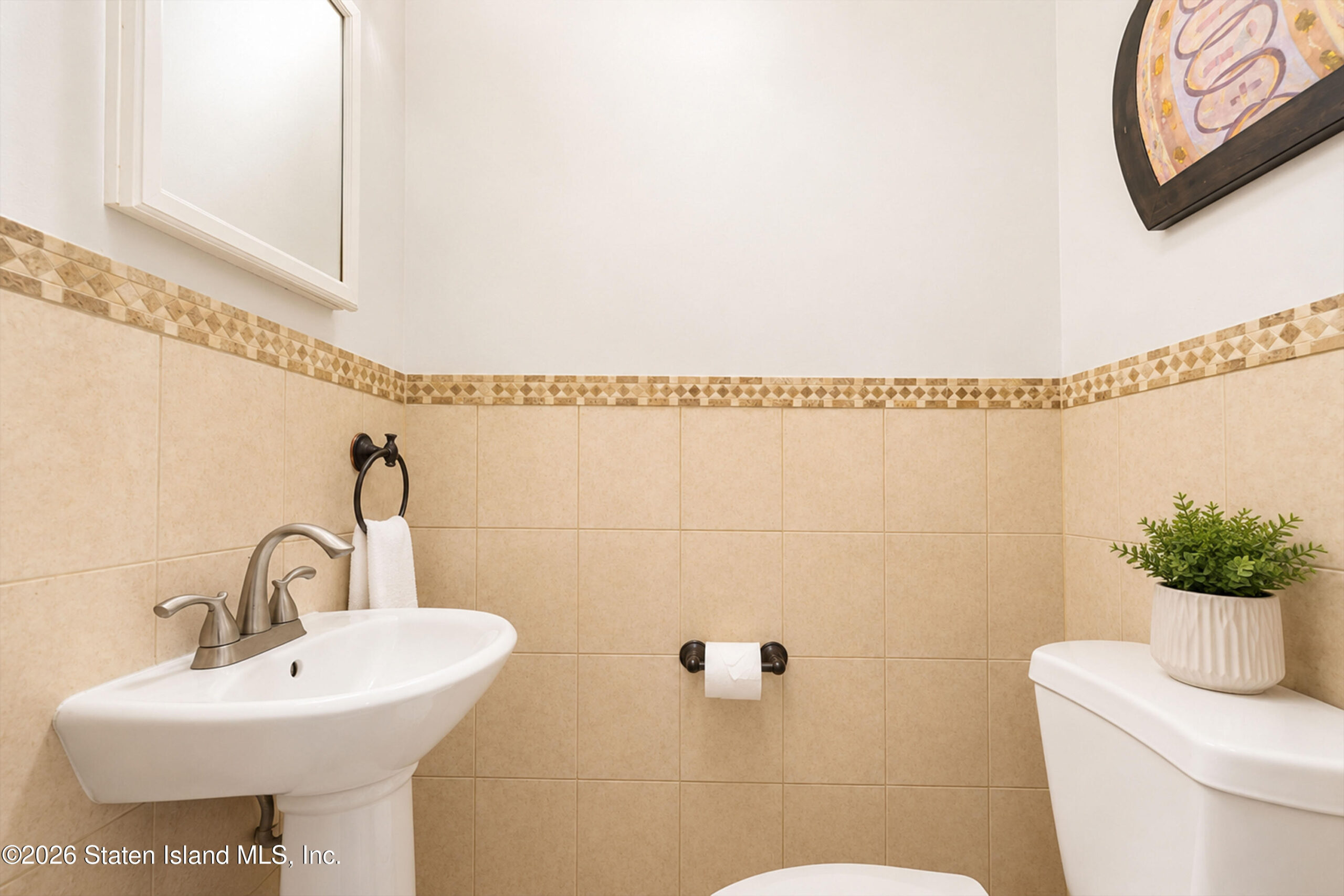 37 Middle Loop Road, Staten Island, NY, 10308 image 17