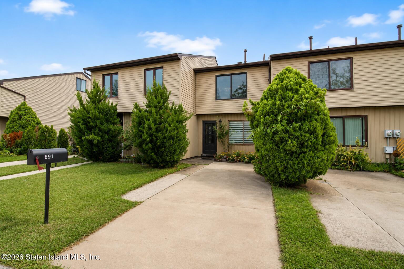 891 Patterson Avenue Image 1