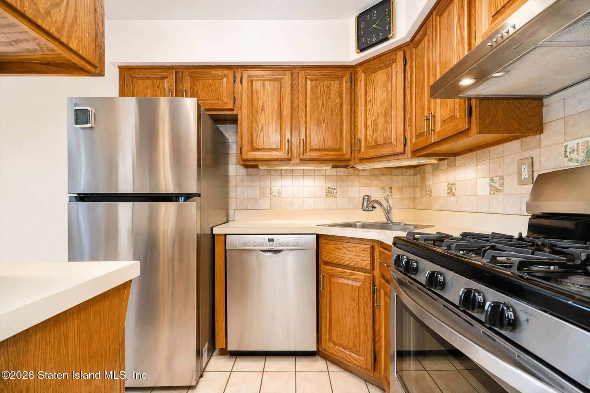 81 Canon Drive, Staten Island, NY, 10314 image 16