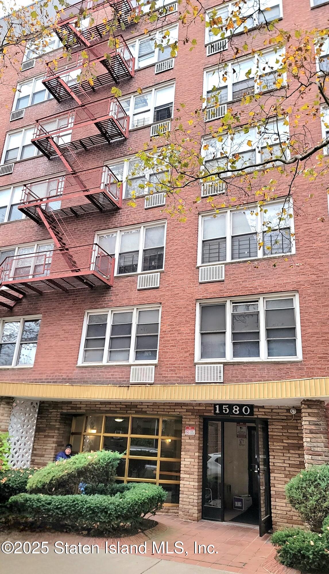 1580 East 13th Street #4b Image 3