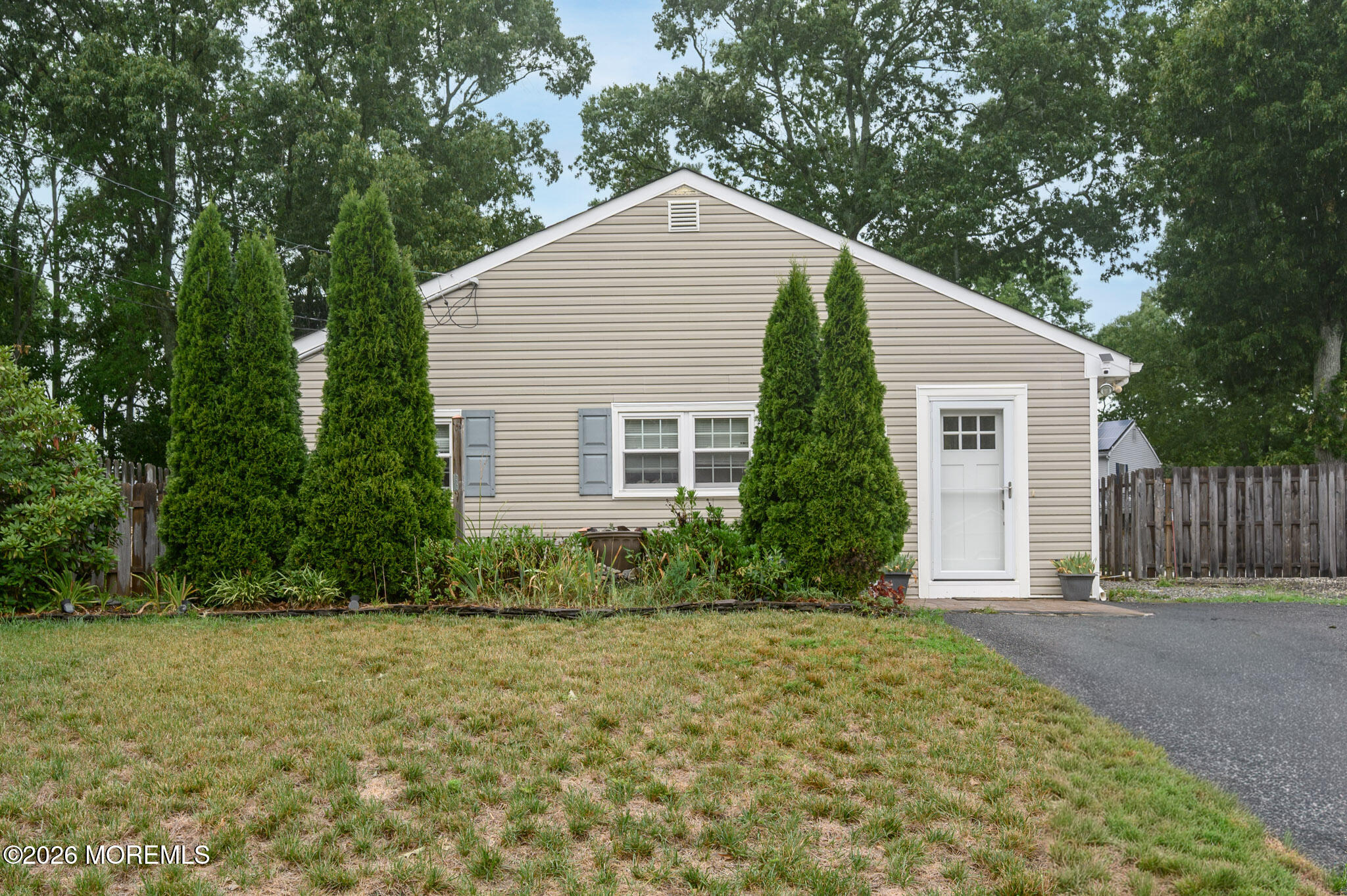 318 Hemlock Drive Image 3