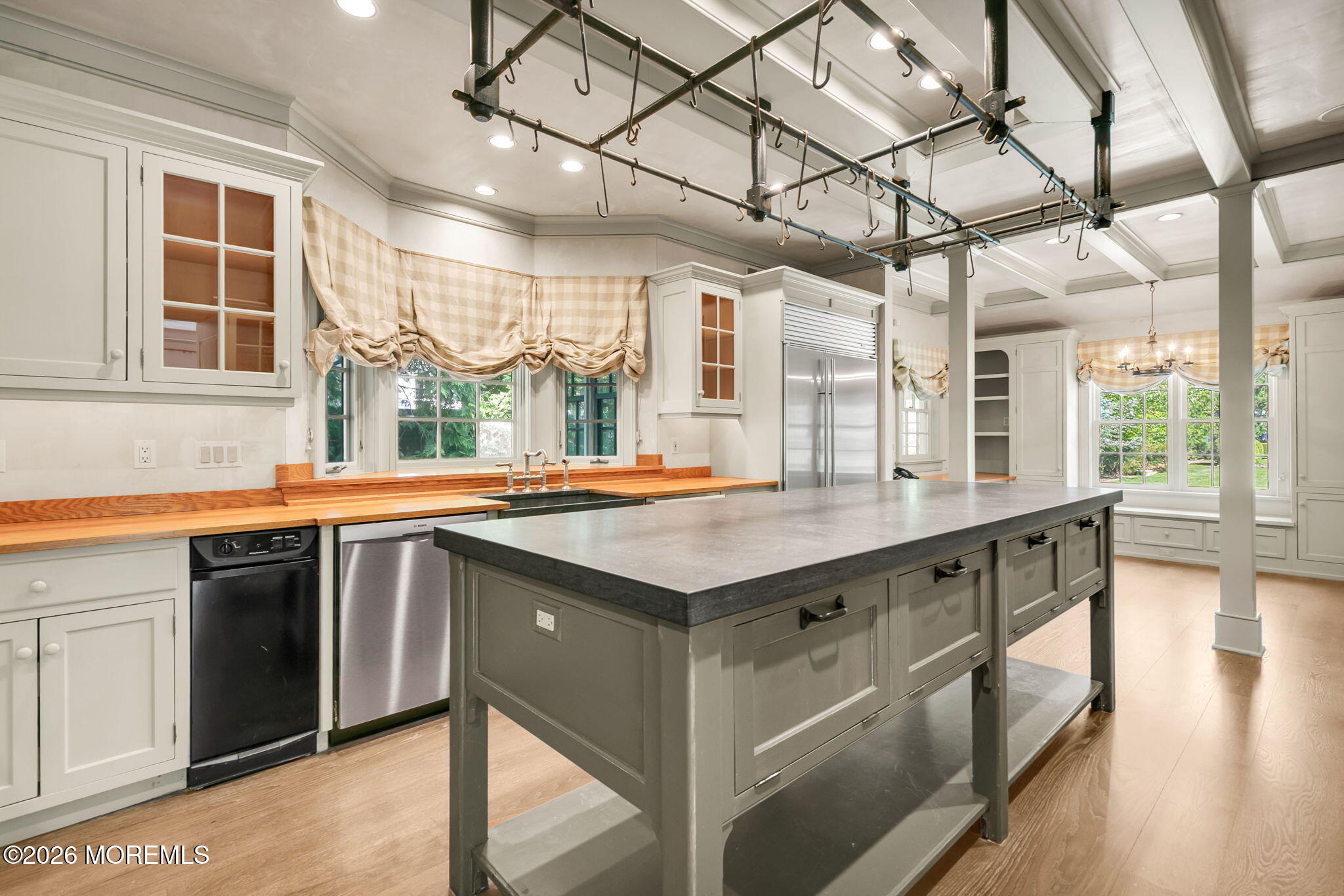100/98 W River Road, Rumson, NJ, 07760 image 30