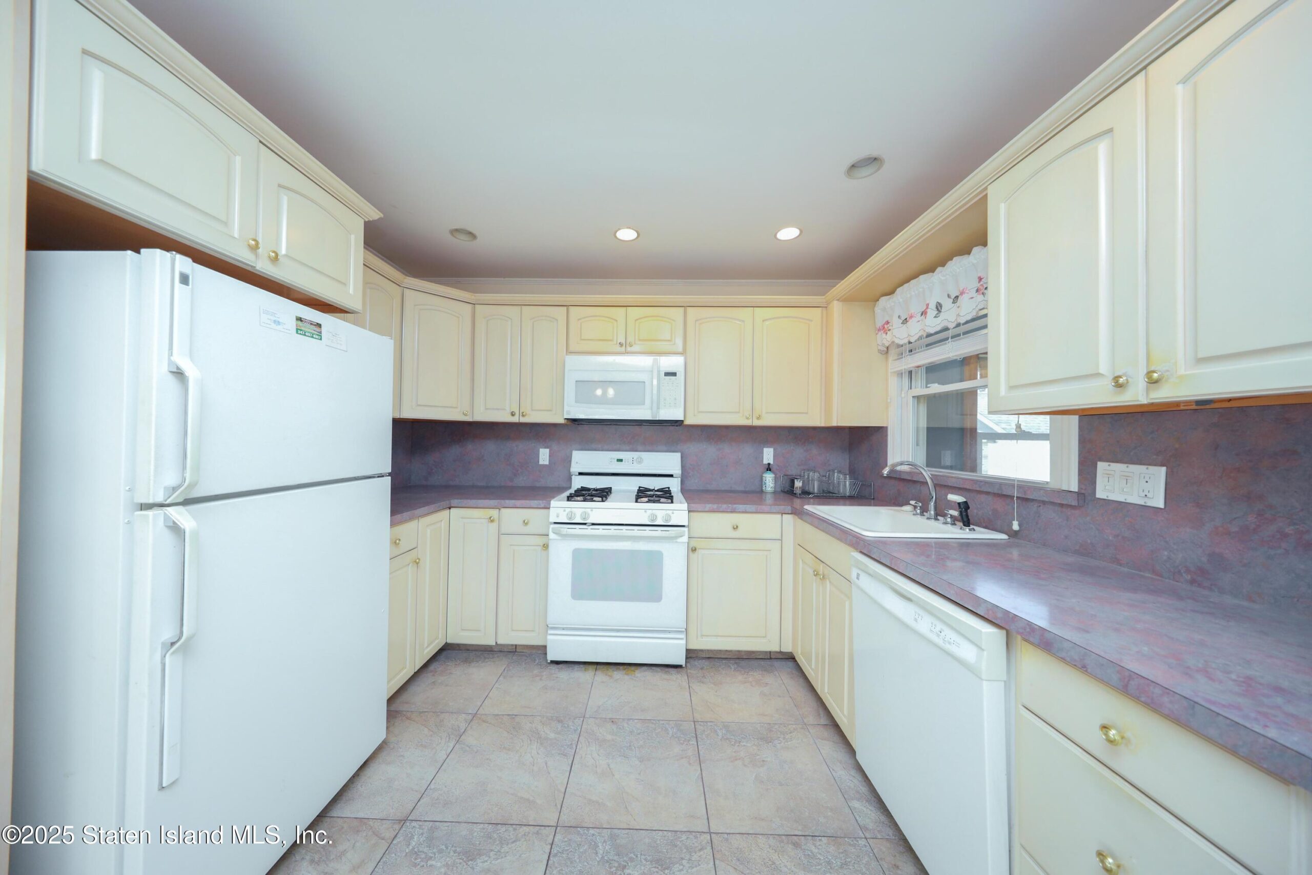 100 Sterling Avenue, Staten Island, NY, 10306 image 7